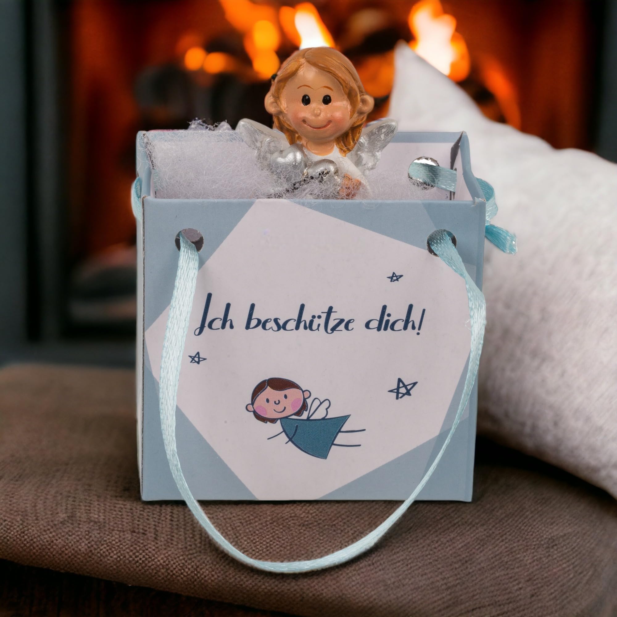 kleine Schutzengel in Tüte Set - 24 Stück himmlische Glücksbringer, farblich Sortiert im Display. Liebenswerte, handbemalte Engelchen im Mini-Format. (weiß-Altsilber)