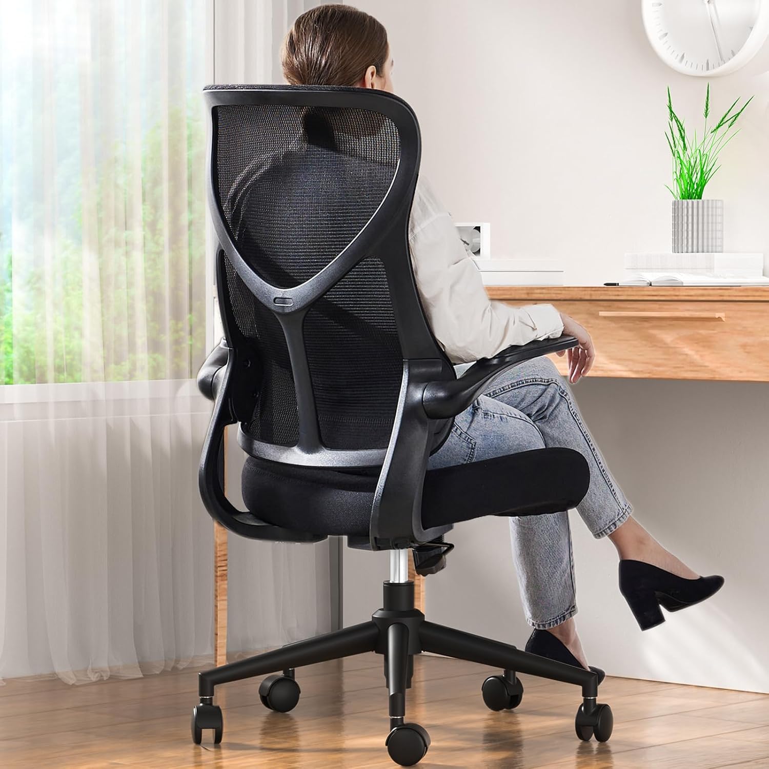 Ergonomic Office Desk Computer Chair, Comfy High Back Swivel Rolling Home Mesh Gaming Chairs with Wheels, Lumbar Support, Flip-up Arms,for Bedroom, Study, Work, Classic Black