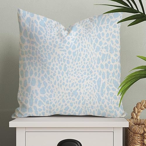 Funda de almohada azul claro con estampado de leopardo y guepardo, funda de cojín asiática de 22 x 22 pulgadas, funda de almohada decorativa azul
