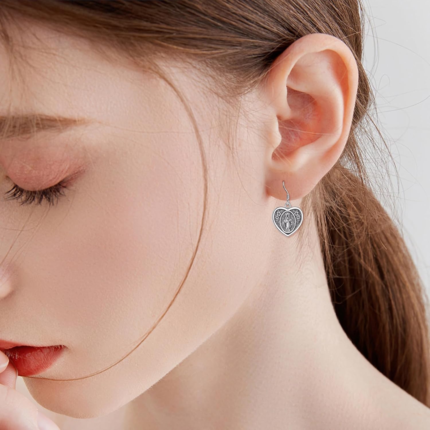 Virgin Mary Earrings Sterling Silver Catholic Virgin Mary Dangle Earrings Religious Protector Virgin Mary Heart Jewelry Gifts for Women