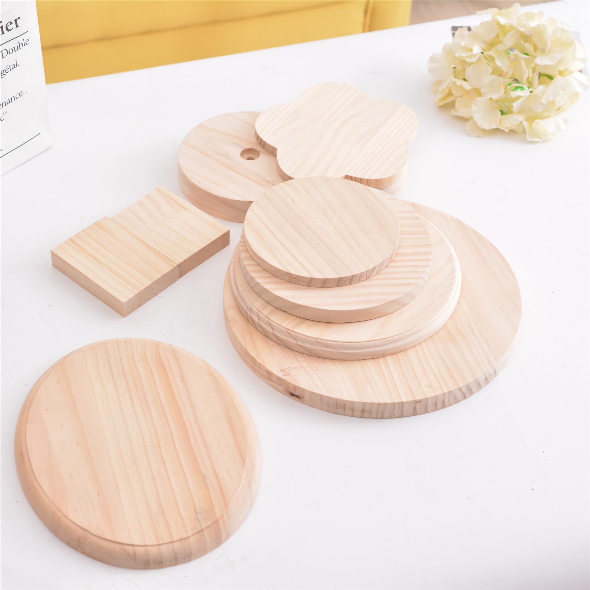 Okrągłe wióry drewniane, 60 sztuk, naturalne krążki drewniane, Ø 8 cm, grubość ok. 20 mm, plastry drzewa, sosna, kawałki drewna, puste proste gładkie krawędzie, cienka płyta drewniana do