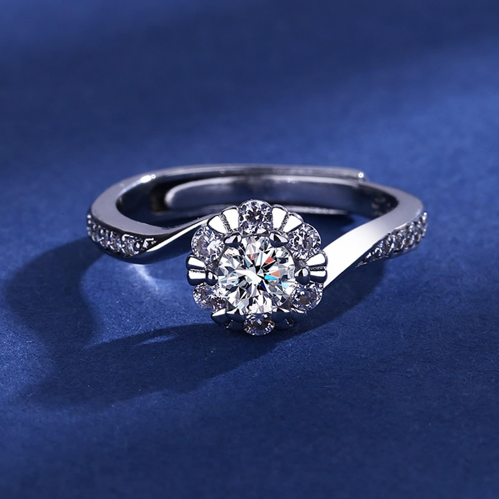 Anillo de compromiso de oro blanco de 9 quilates, diamante de laboratorio blanco para mujer, flor de boda