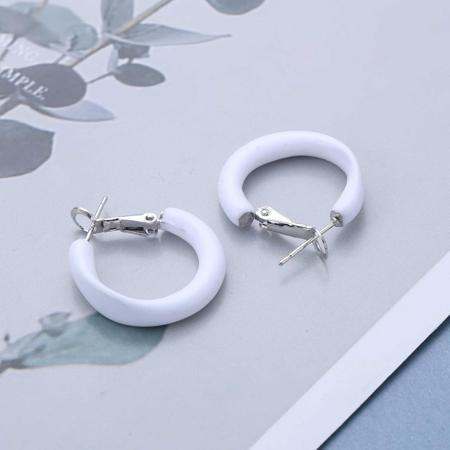 Vintage Acrylic Blue Circle Hoop Earrings Twist Hoop Dangle Earring Enamel Circle Earring Candy Color Round Earrings Jewelry for Women - Image 4