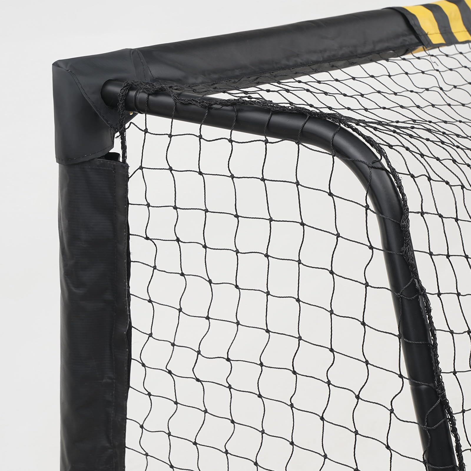 LARMNEE Portería de Fútbol 240 cm, Red de PE, Cubierta Protectora de Espuma, Resistente a la Intemperie