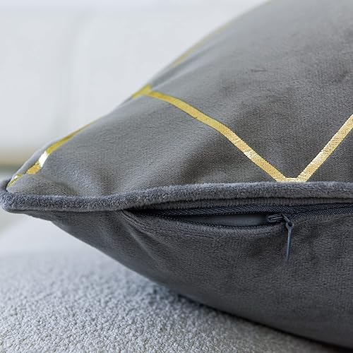Miniatura 6 de WACOMECO Fundas de almohada doradas, paquete de 2 fundas de cojín decorativas de terciopelo suave para sofá, decoración del hogar, gris, 18 x 18