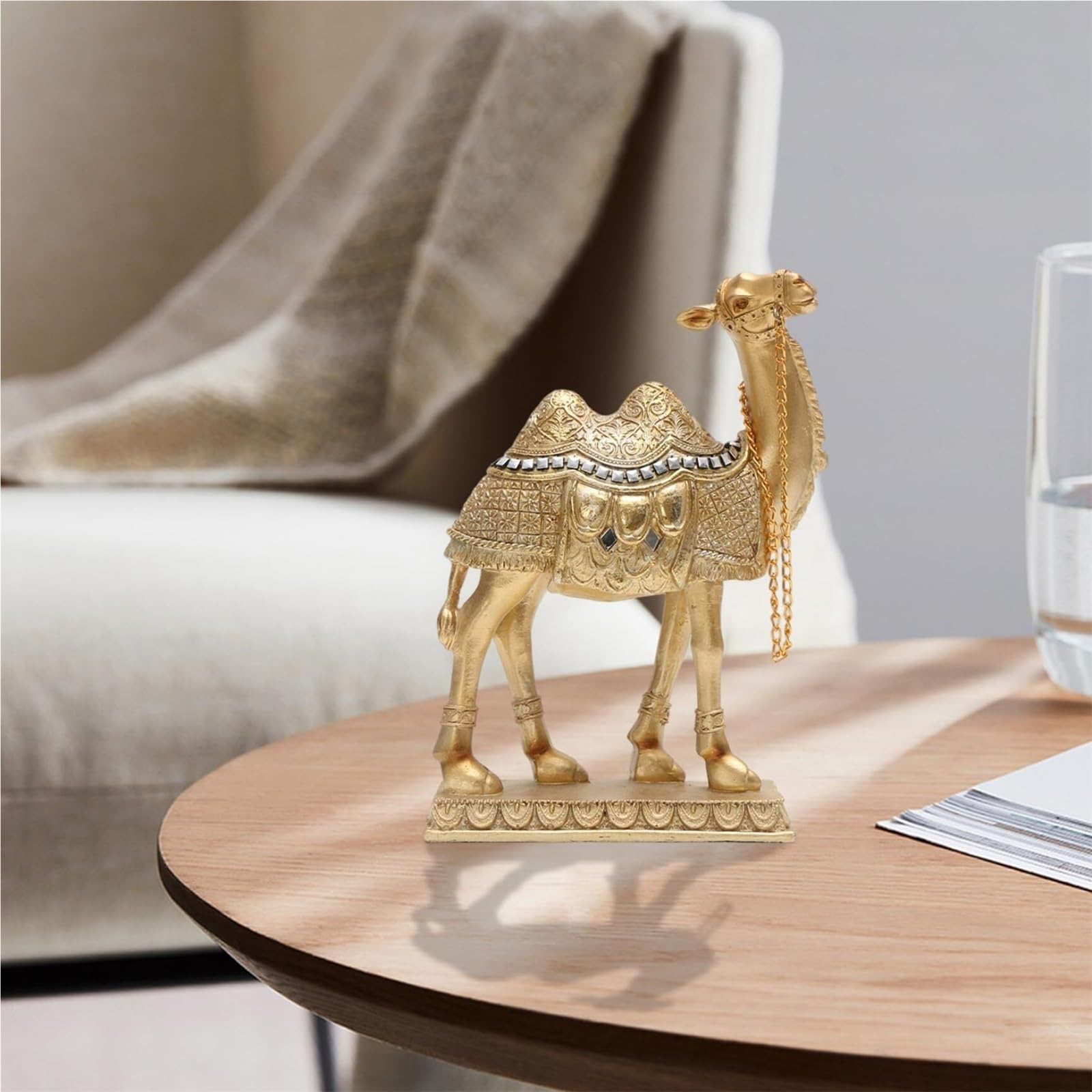 Statuetta da collezione Statua di cammello Figure animali 6x7,5 pollici Piccole statue squisite in resina dorata Decorazione per appartamenti