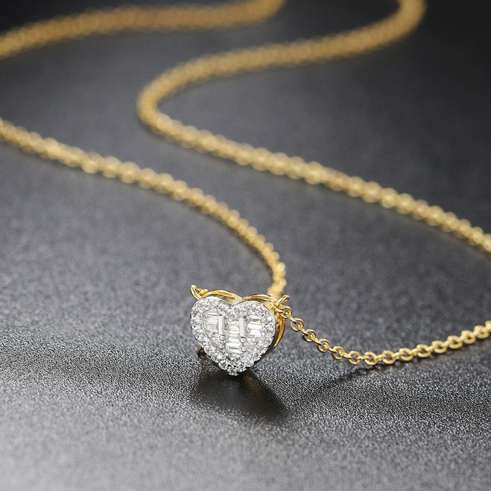 Collares con Colgante estético para Mujer, Gargantilla Femenina en Tono Dorado con corazón de Cristal Coreano, Accesorios de joyería para el Cuello