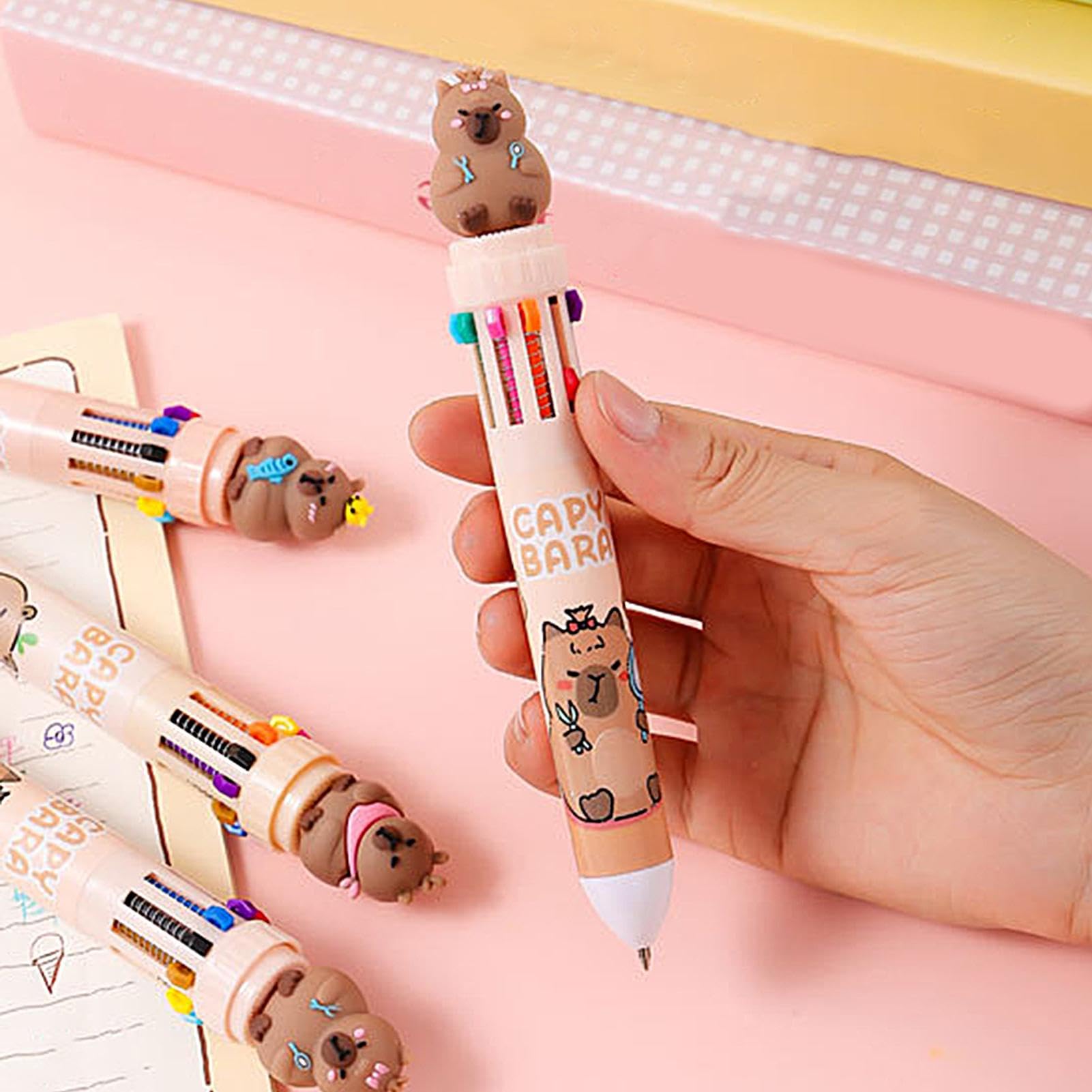 Set Cancelleria Capybara: 6 Penne Multicolore 4-in-1 Con Adesivi E Post-it, Regalo Perfetto Per Bambini E Studenti - 4
