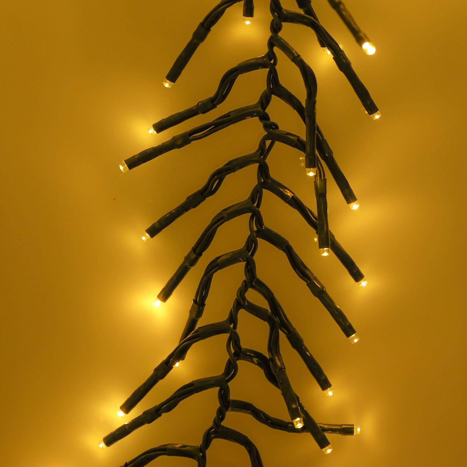 Luccika Cluster - Luces de racimo con LED de 3 mm de diámetro, 4 efectos de luz, mando a distancia, temporizador, cable verde IP44 para uso interior/exterior, 31 V (dorado, 19,5 metros – 2184 LED)