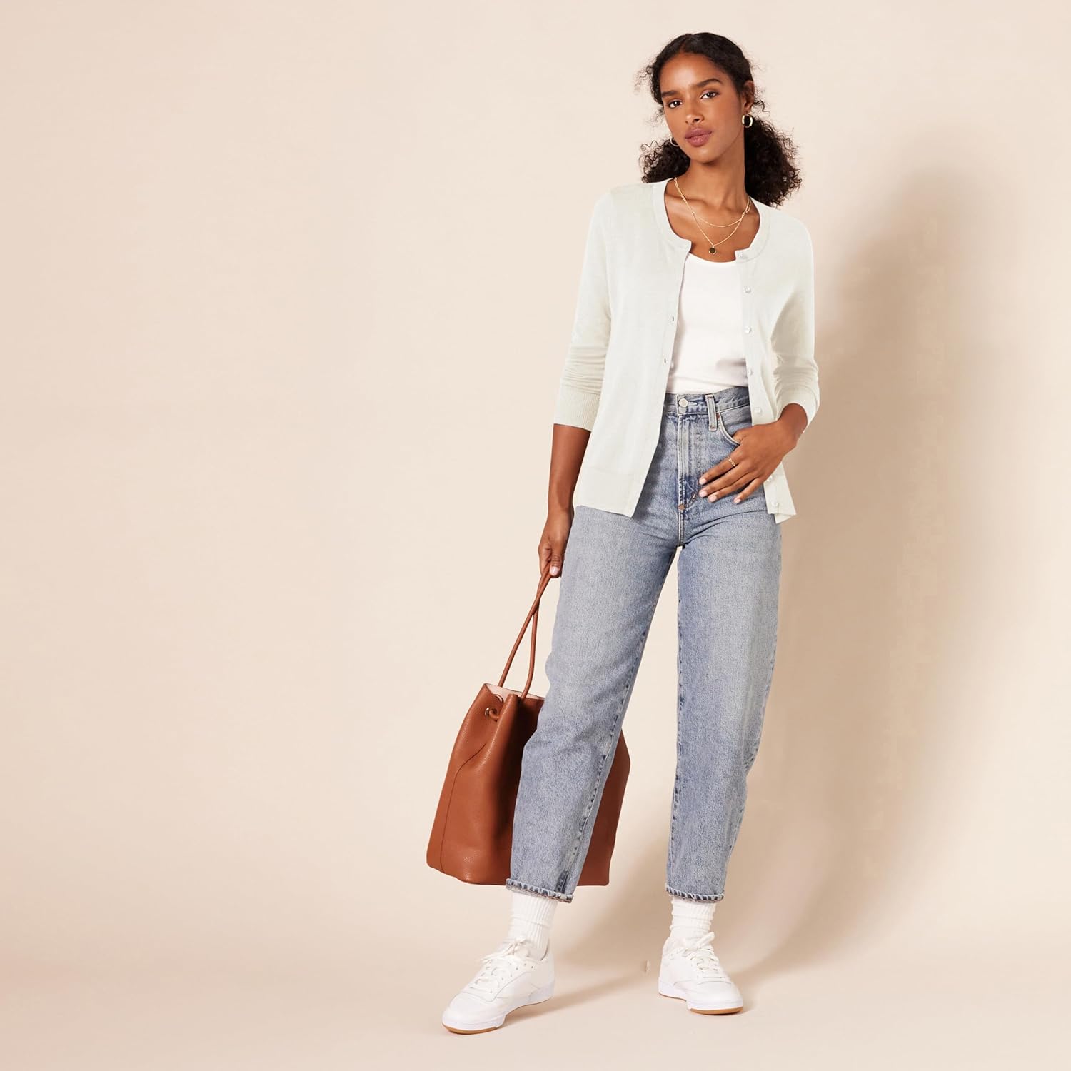 Amazon Essentials Women's Lightweight Crewneck Cardigan Sweater (Available in Plus Size) - Image 5