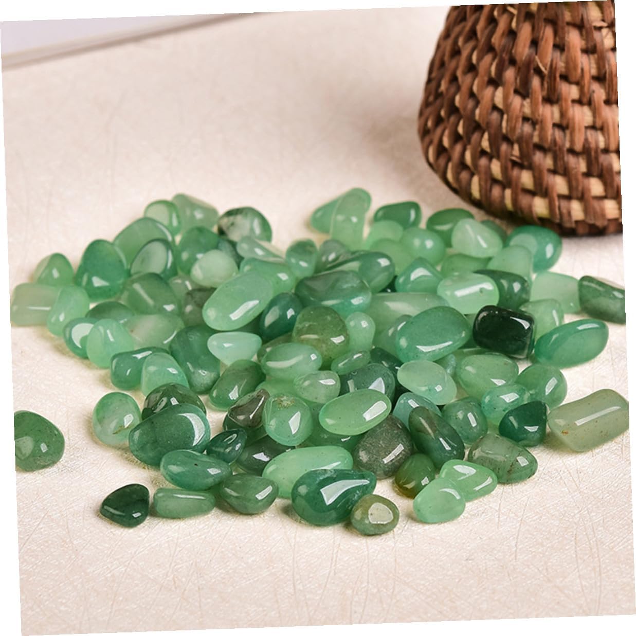minkissy Natural Aventurine Fish Tank Gravel 7-9mm Bulk Decorative Rocks Aquarium Landscaping Stones 2lb for Freshwater Aquatic Pets