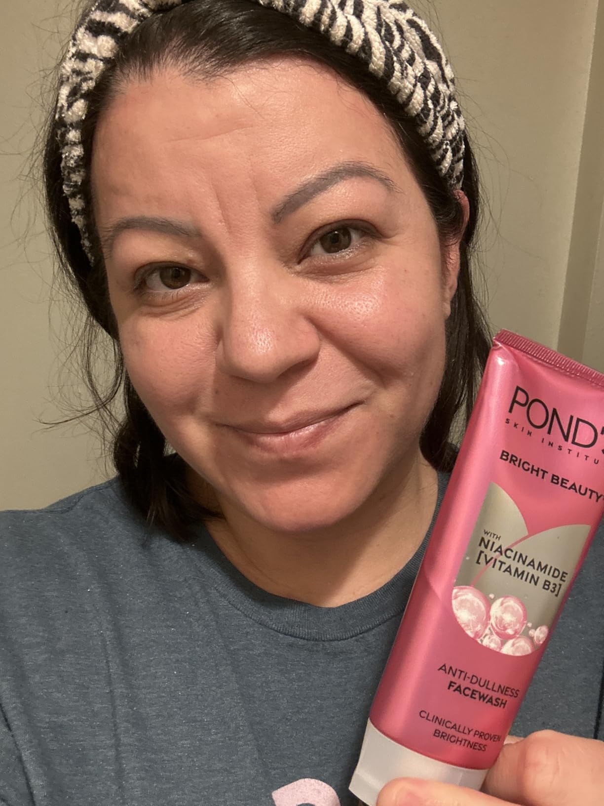 POND'S Ponds White Beauty Lightening Facial Foam Daily Spot-Less, 100g by Pond's