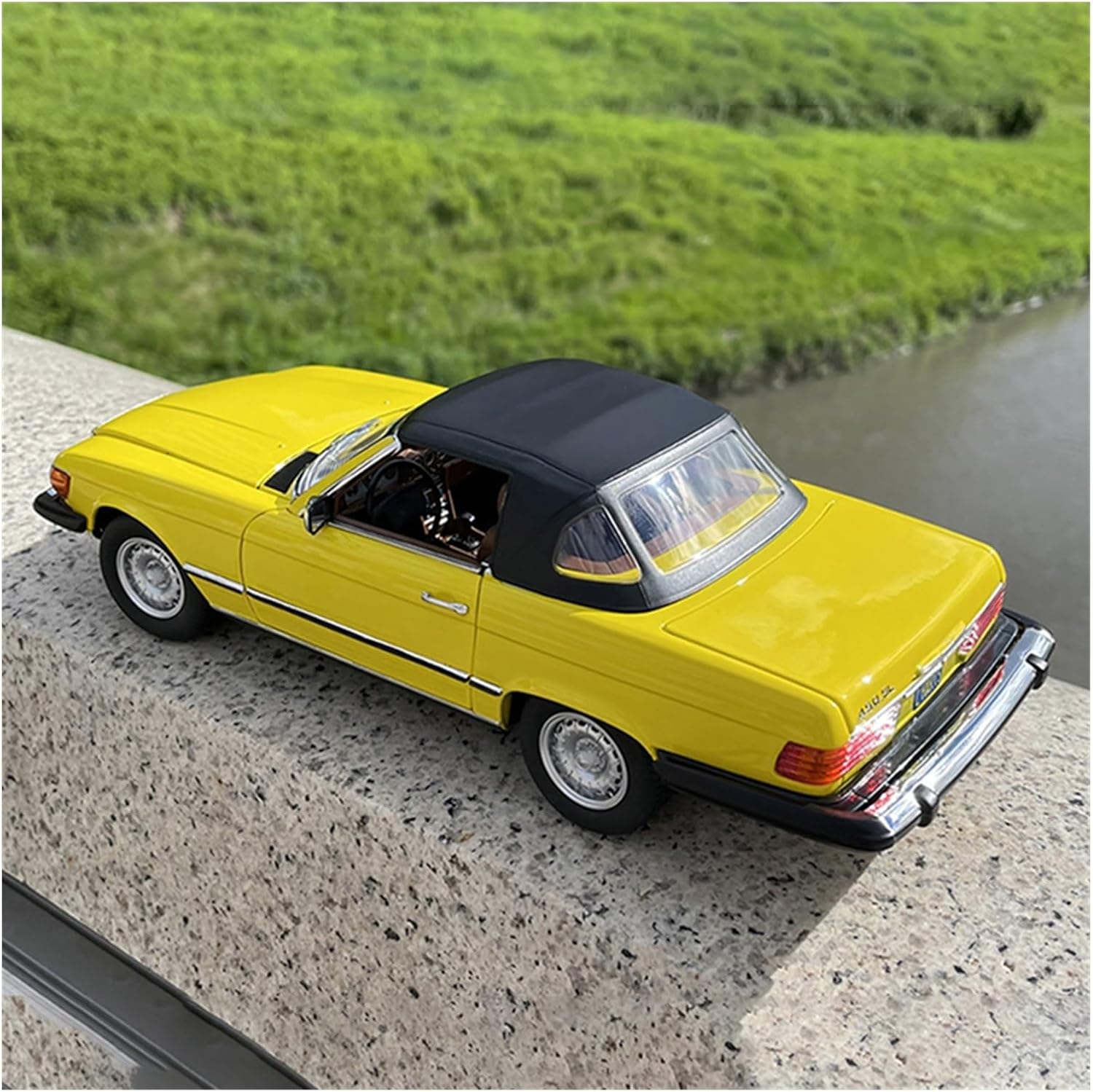 1 18 ベンツ 450sl R107 1979 ダイカスト静的車モデル金属大人のコレクション少年のおもちゃの装飾