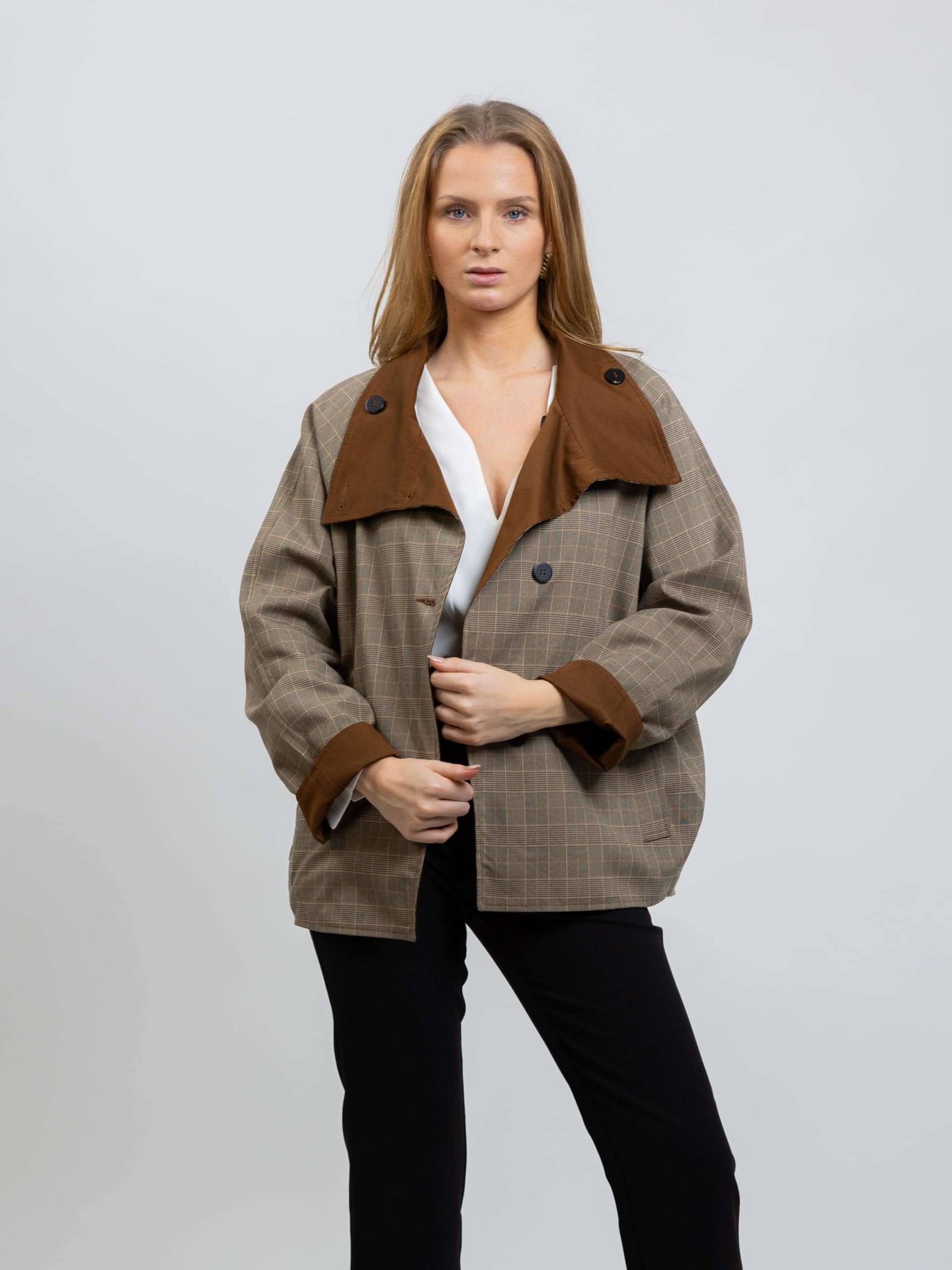 Trench corto reversible para mujer, diseño de cuadros y liso, cuello alto, color marrón