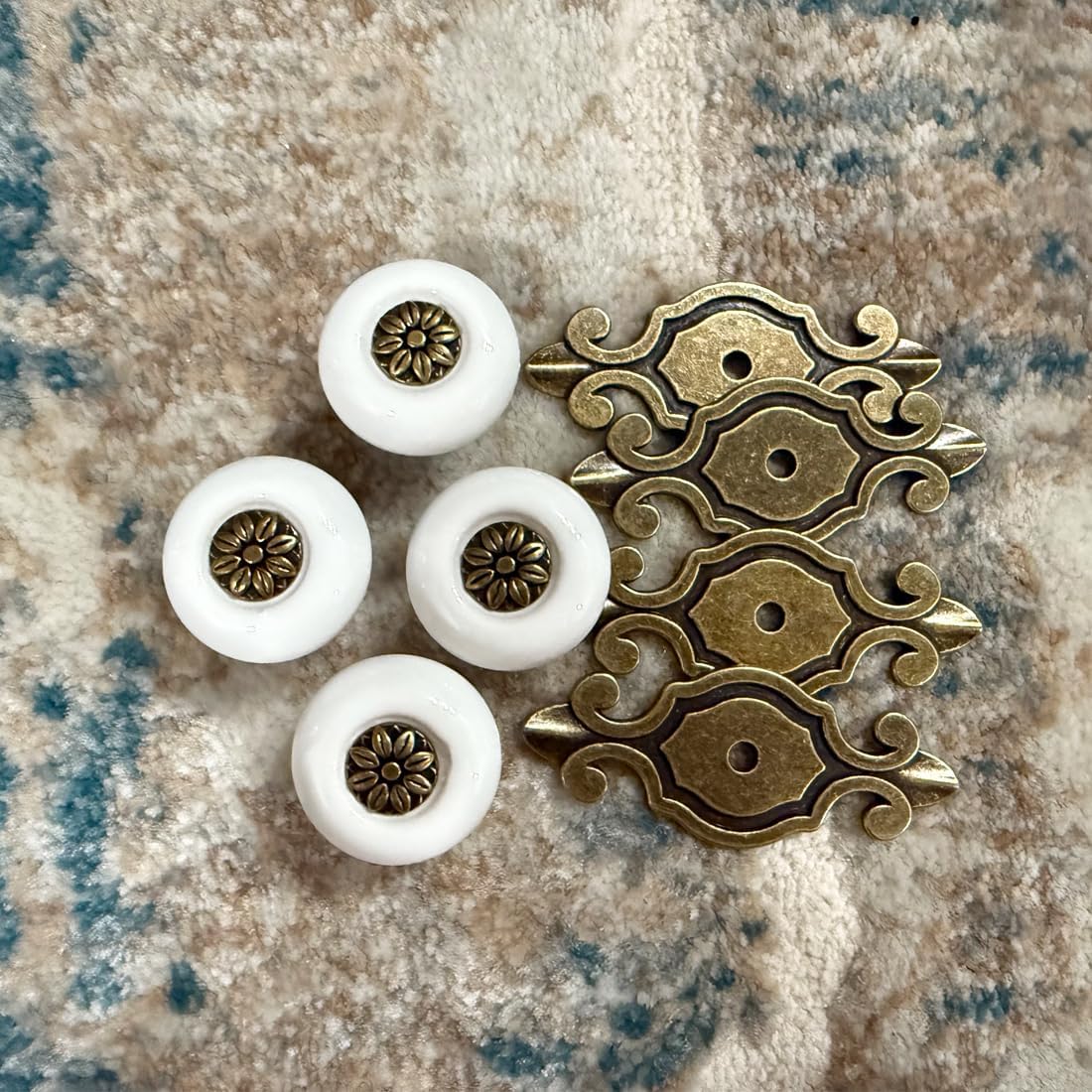 Retro Ceramic Cabinet Knobs, [4 Pack] Vintage Antique Drawer Knobs with Backplate, Cabinet Pull Handles for Kitchen/Dresser/Cupboard/Wardrobe, White