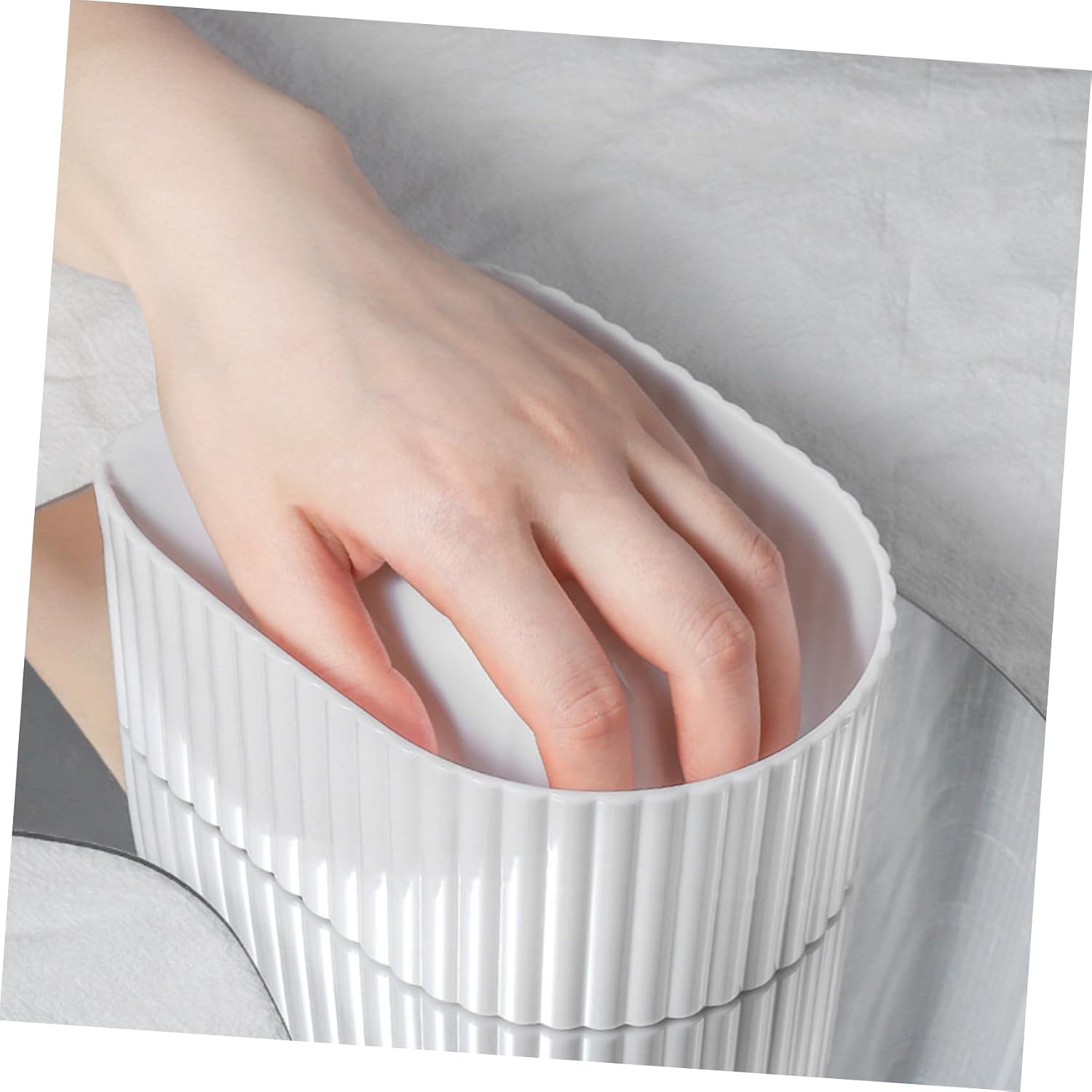 OUNONA Acrylic Nail Soak Bowl Set 2-Piece Nail Art Remover Tool Soaking Features for Manicure and Pedicure and Home Use