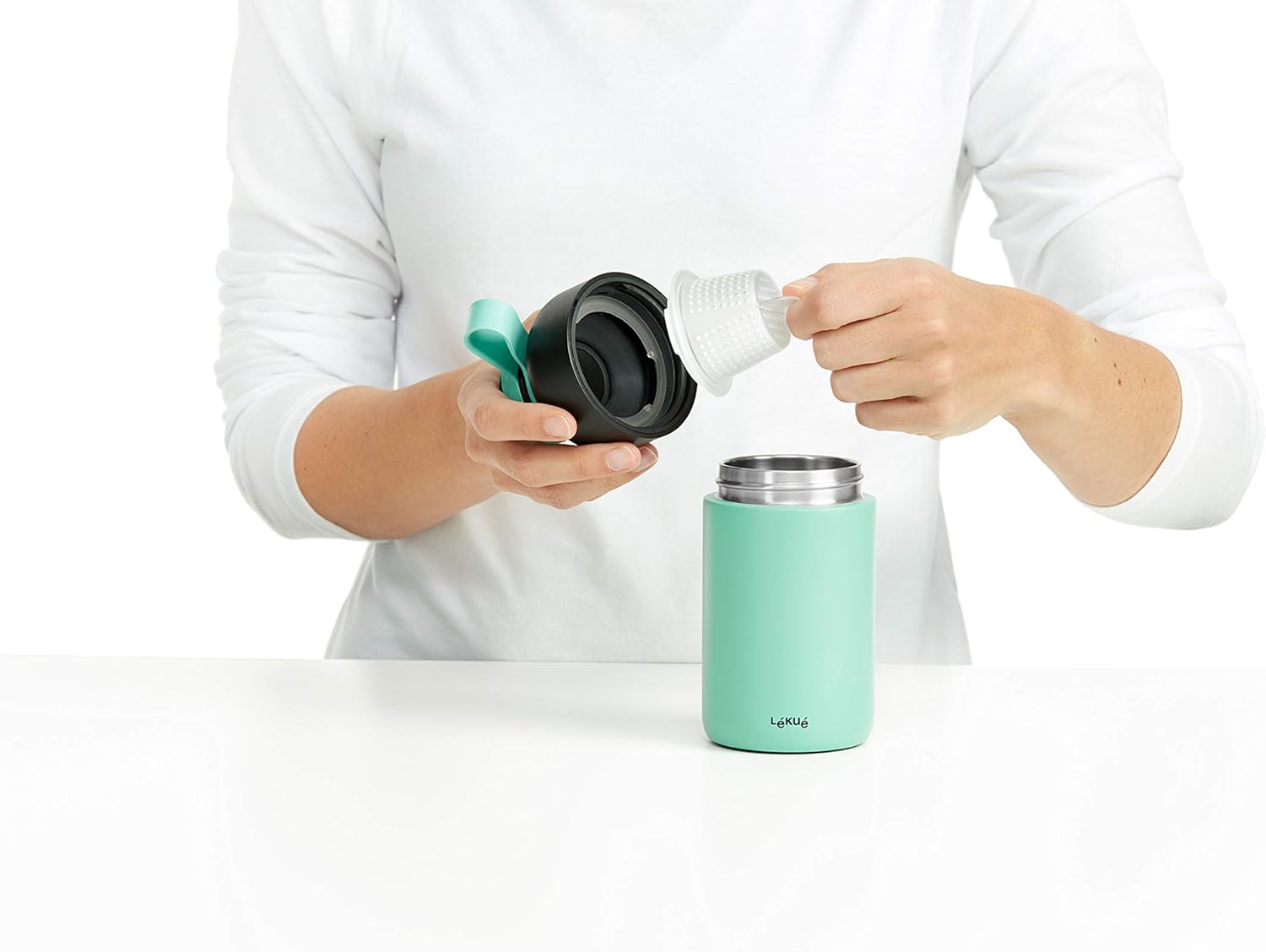 Lékué Insulated Bottle To Go 17.6oz with Infuser | Reusable for Hot & Cold Drinks | Handle & Wide Mouth Opening | Stainless Steel Water Coffee Bottle | Fruit Infusion | Unscrew to Clean | Turquoise