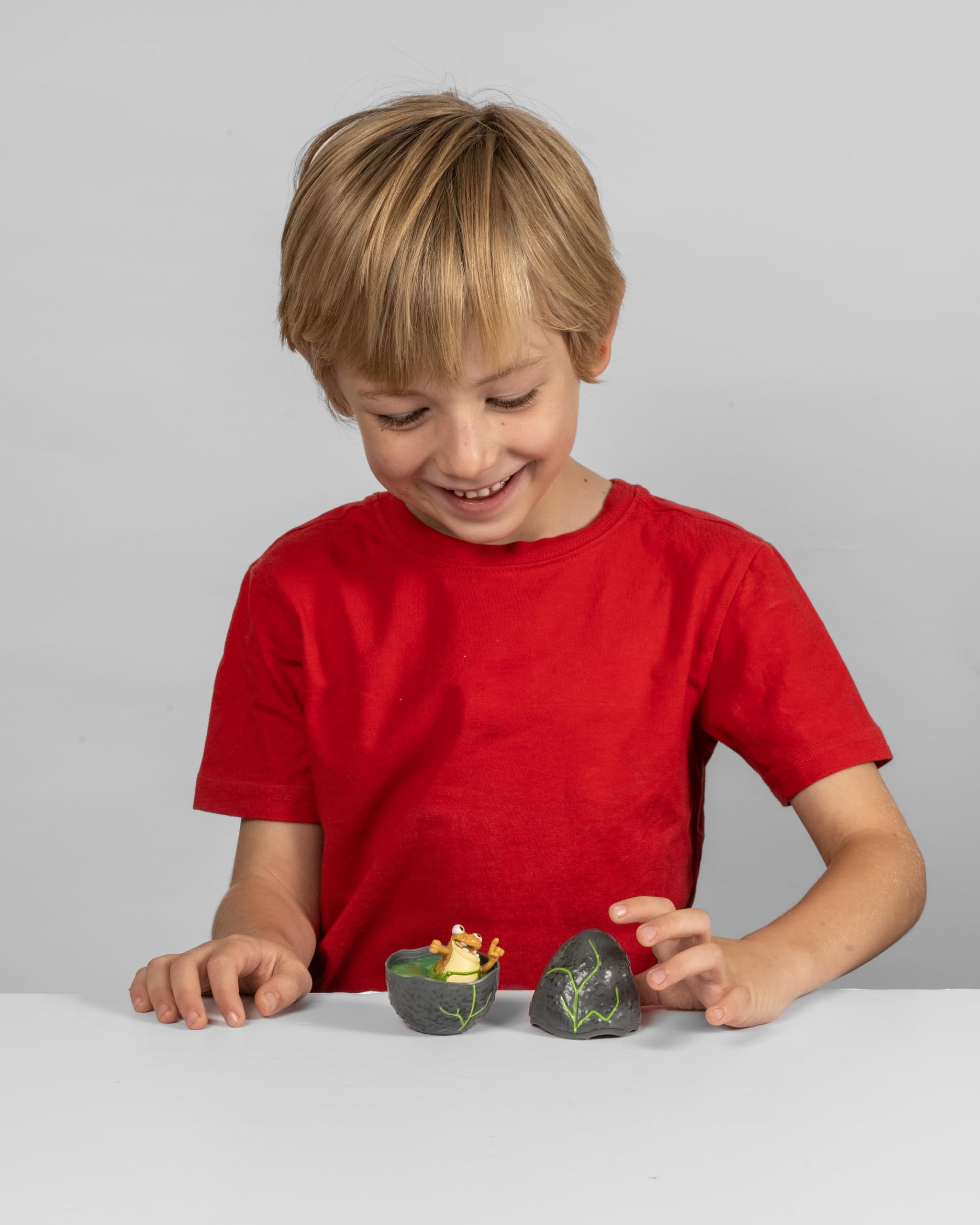 Gigantosaurus, Personnage de 5 cm, avec Oeuf rempli de Slime, Giganto Lave, pour Les Enfants à partir de 3 Ans, GGN016 Gigantosaurus, Personnage de 5 cm, avec Oeuf rempli de Slime, Giganto Lave, pour Les Enfants à partir de 3 Ans, GGN016