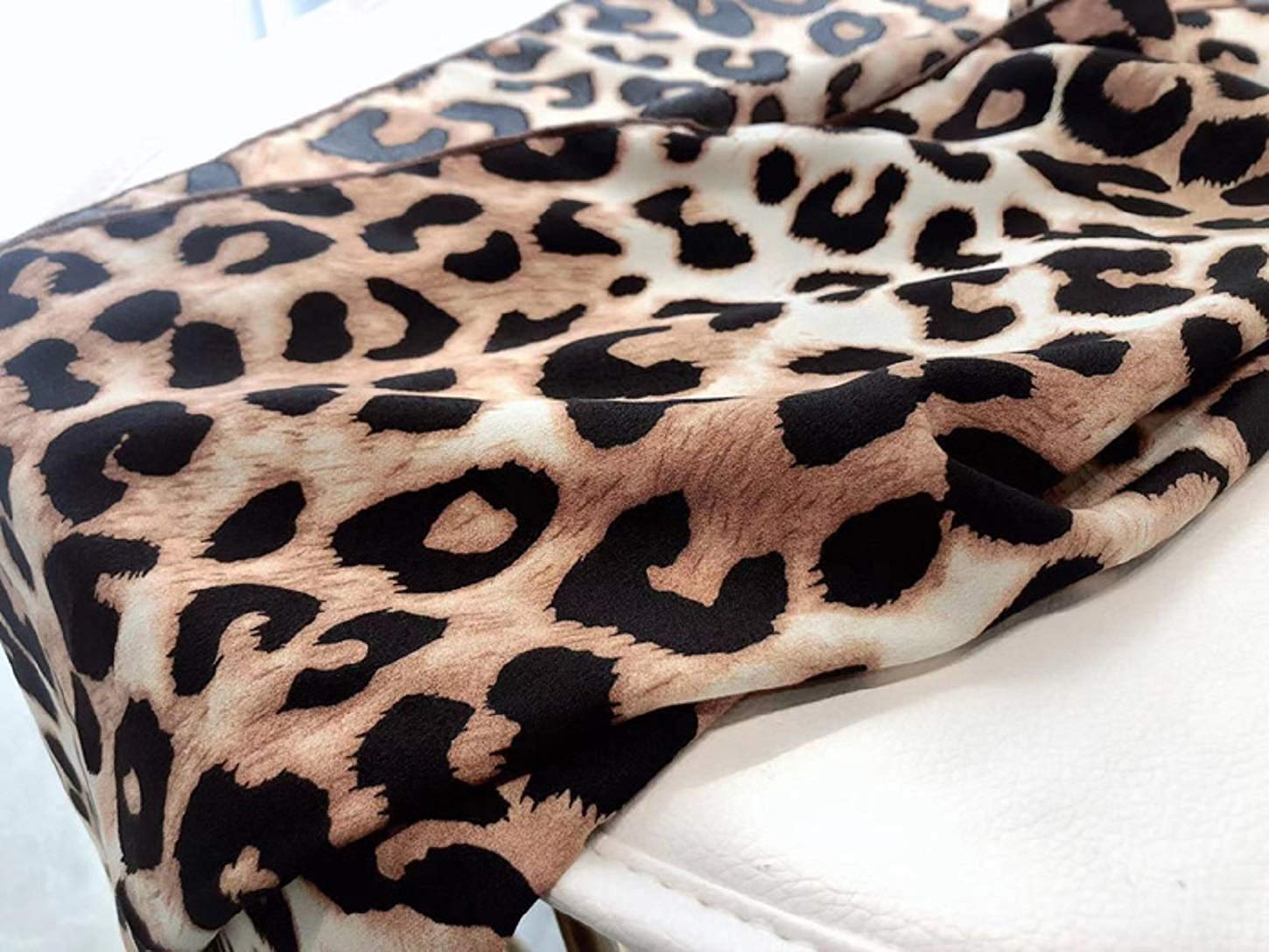 Pañuelo para el pelo con estampado de leopardo, pañuelo de guepardo, pañuelo de cuello de animal para mujer, 23.6 pulgadas, Oro, M