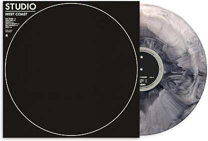 West Coast - Black & White por Studio, capa do álbum