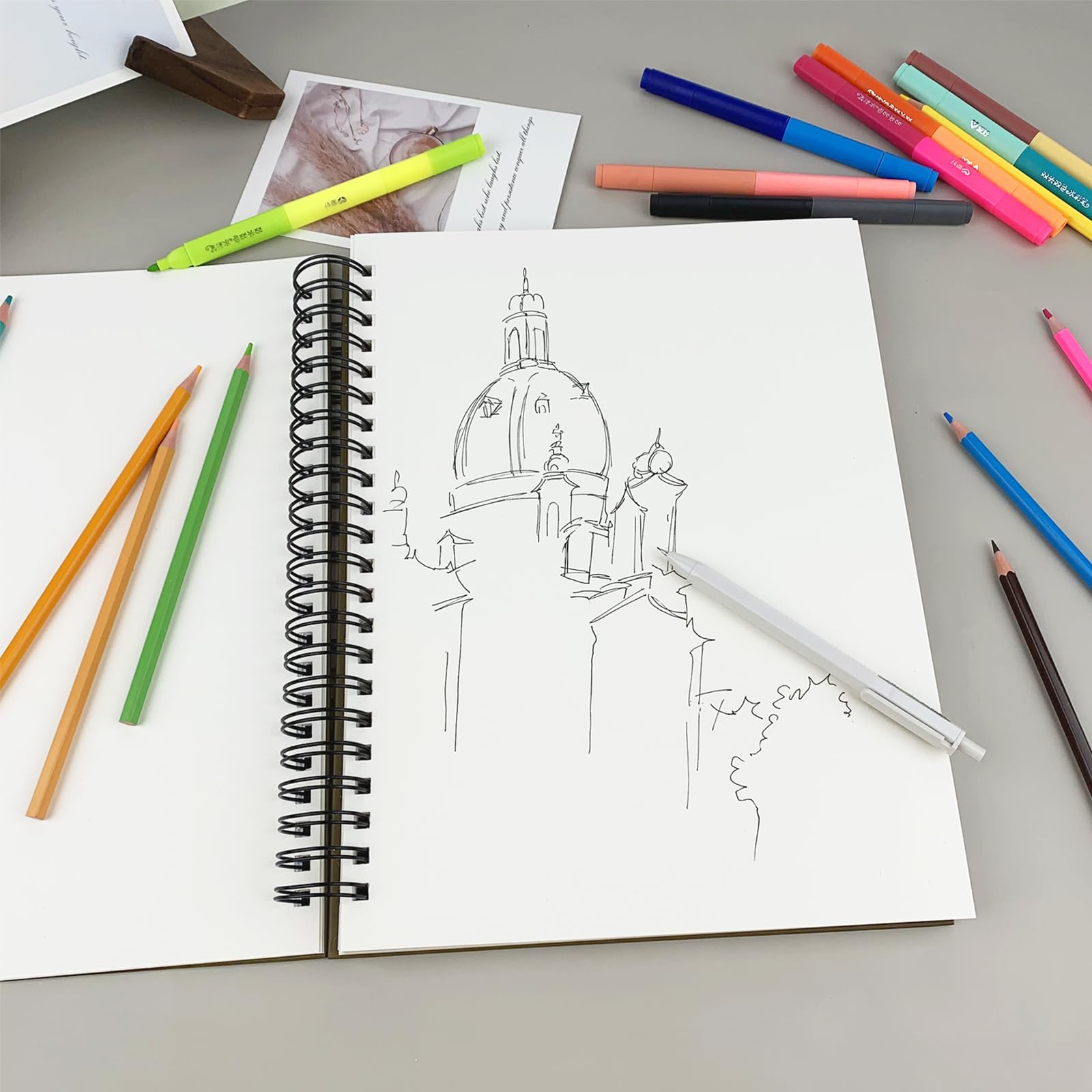 DSTELIN Lot de 2 carnets de croquis à spirales, 22,9 x 30,5 cm avec couverture rigide pour les étudiants en dessin, illustration et art