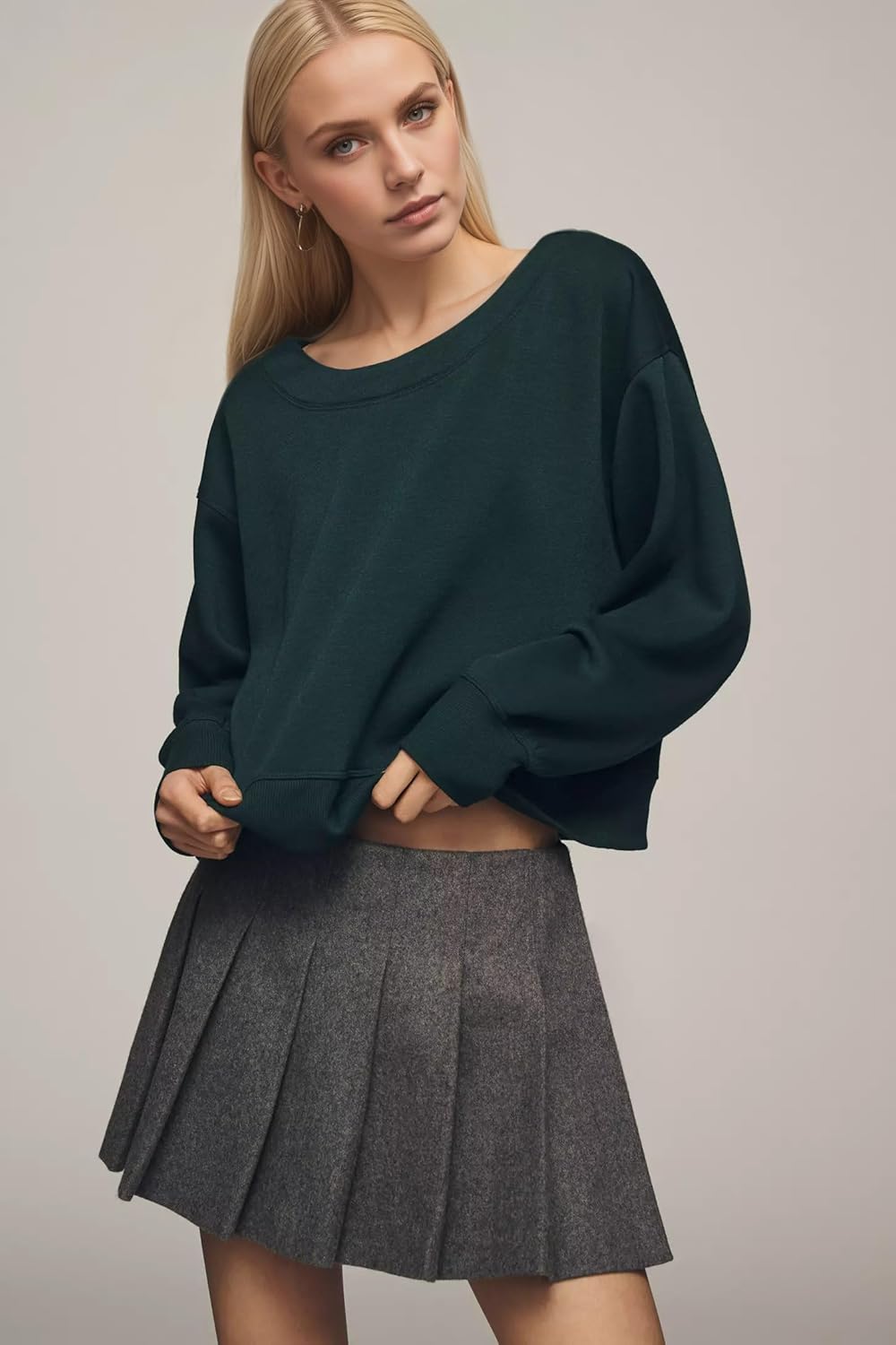 Ythomm Women Crewneck Bow-back Sweatshirt V Cutout Back Long Sleeve Fleece Pullover Tops Fall Cute Aesthetic Sweatshirts - Image 3