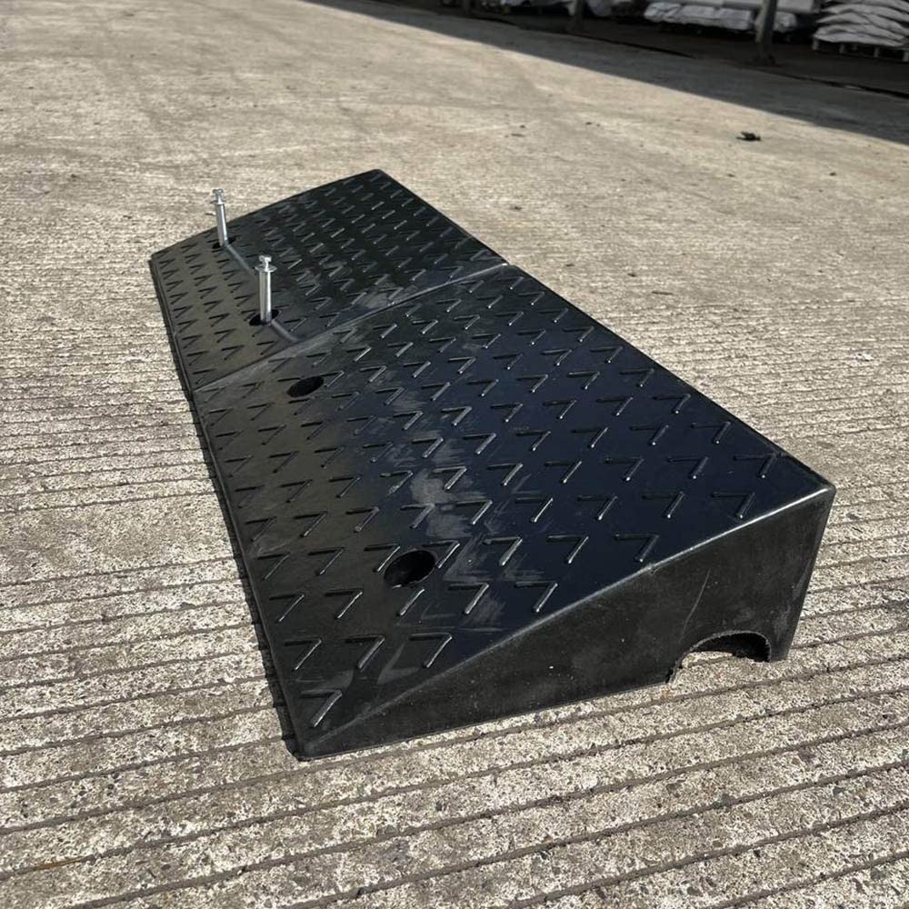 Rampa di Cordolo Rampa da 15cm, Rampe per Marciapiedi, Rampe Antiscivolo, Rampe di Soglia in Gomma, Rampa per Auto Pesanti per Camioncino Soglia (Size : 50x50x11cm)