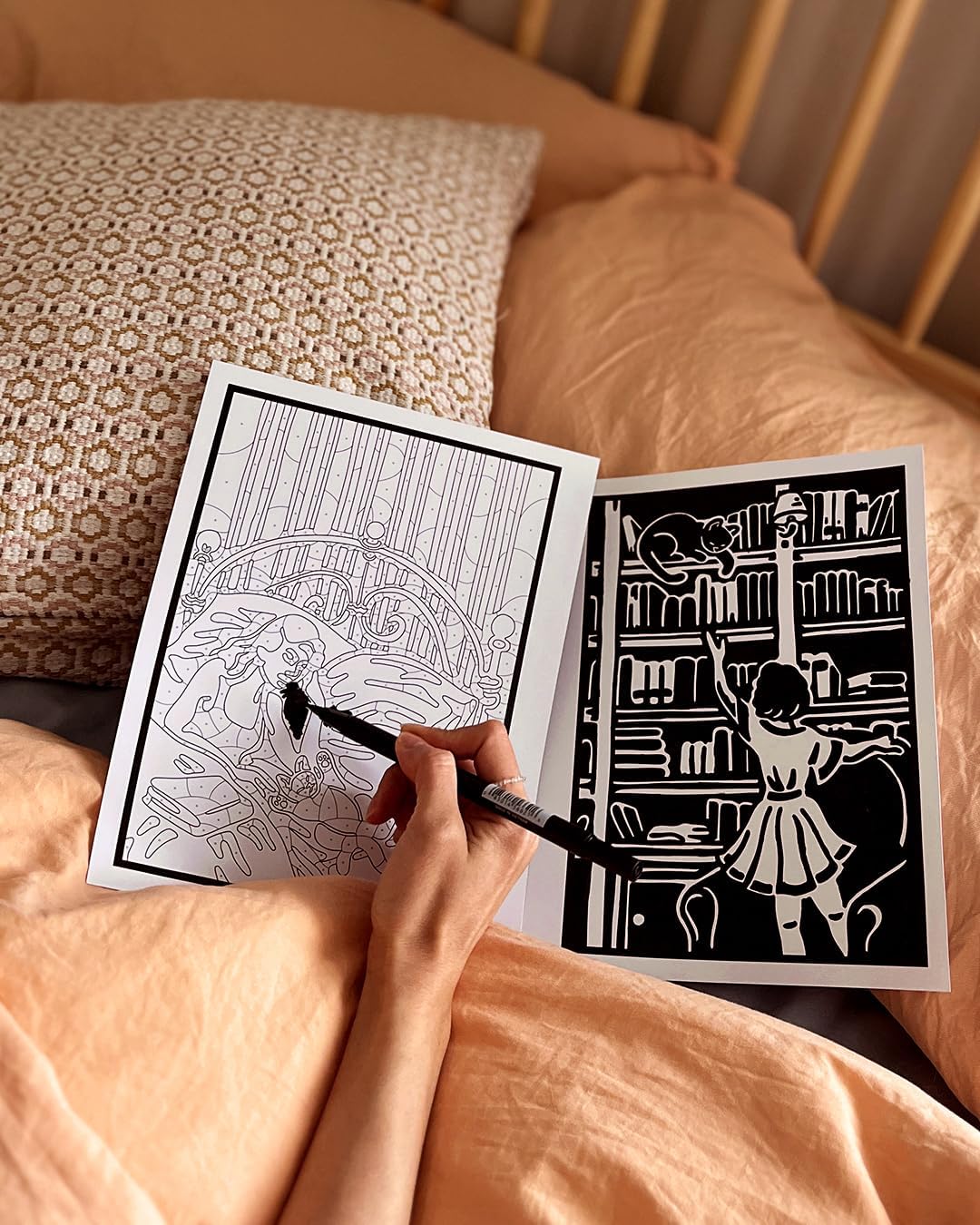 1000 Libraries The Bookish Coloring Book - Monochrome Coloring Book for Relaxation and Slow Living