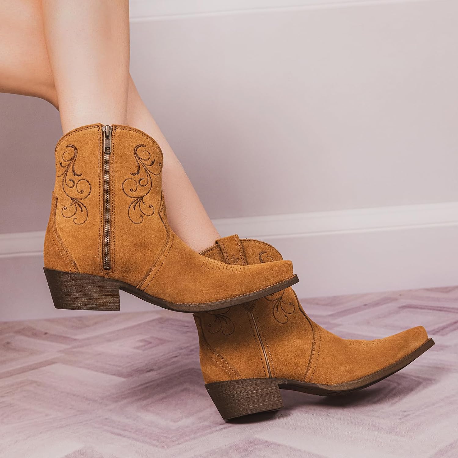 Montana West Cowboy Boots for Women Genuine Leather Ankle Cowgirl Booties Low Chunky Heel Pointed Toe Short Western Boots