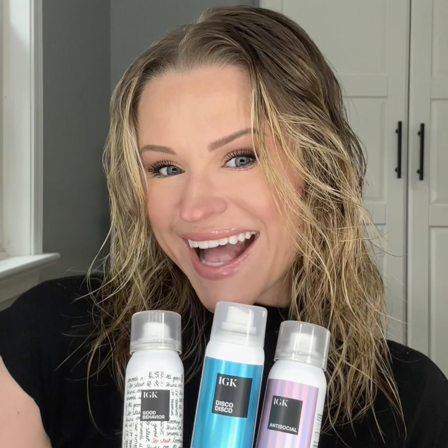 IGK Must Have Travel Kit Holiday 2025 – Includes GOOD BEHAVIOR Smoothing Spray, DISCO DISCO Shine Spray & ANTISOCIAL Dry Hair Mask – TSA Approved Travel Size Hair Essentials - Image 7