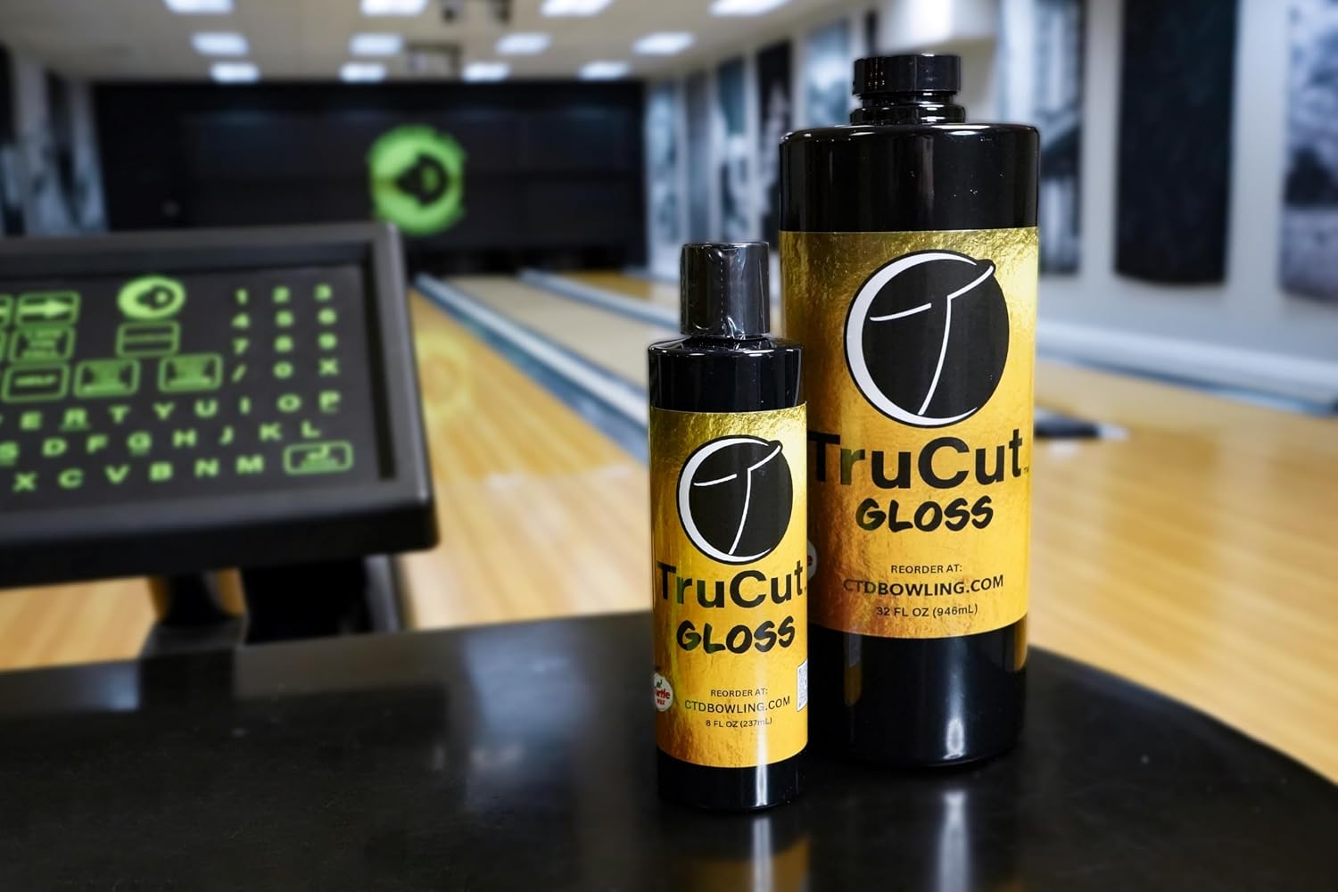 TruCut Gloss Urethane Like Bowling Ball Surface Altering Product (8 oz) | Creating The Difference Unique Reaction Change on Reactive Balls, Slows Oil Absorption, Earlier and Less Hook