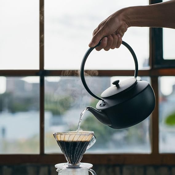 مجموعة BALMUDA: MoonKettle Black & The Brew | غلاية كهربائية مع التحكم في درجة الحرارة وماكينة صنع القهوة الأوتوماتيكية