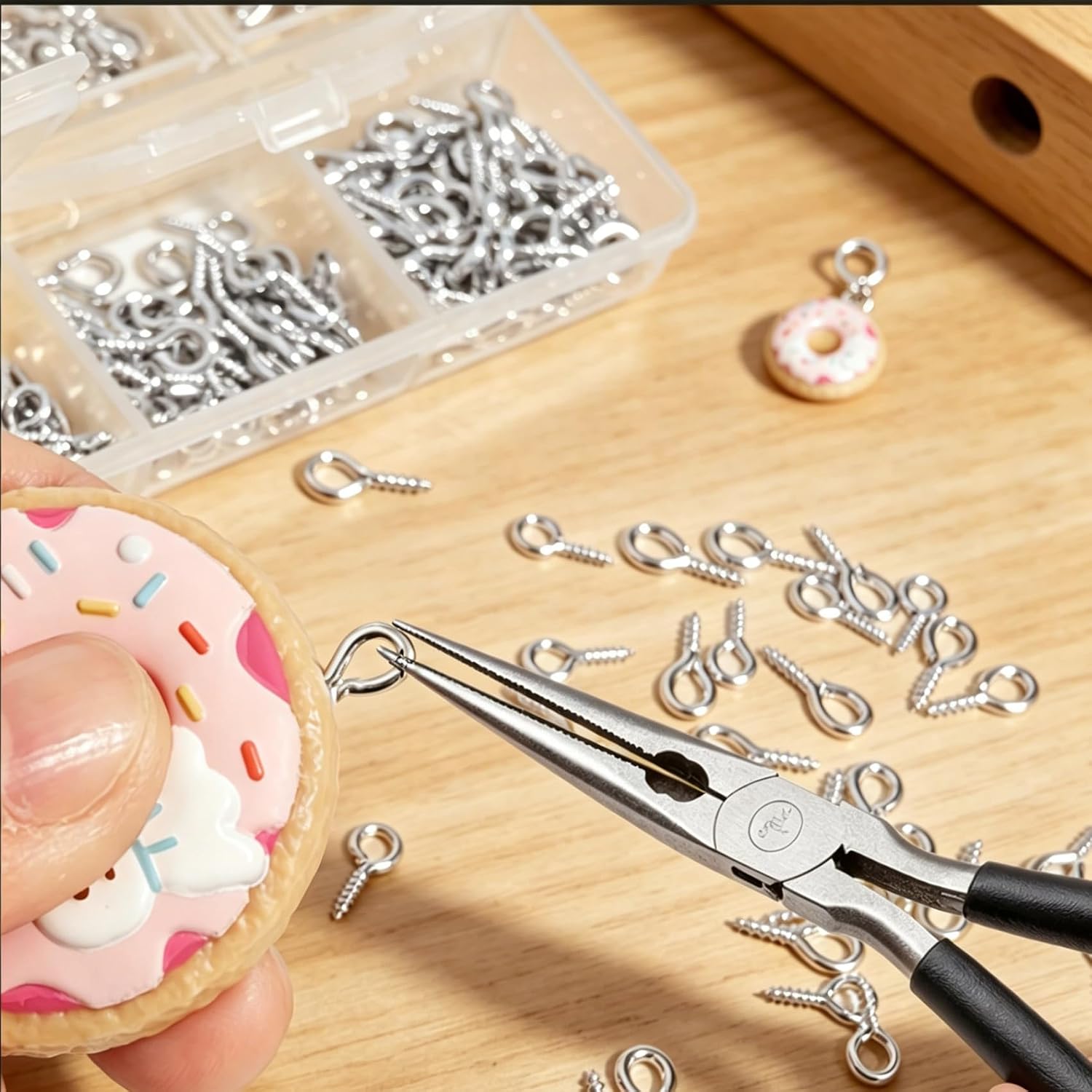 400 Pack Small Eye Hooks, Screw Eye Pins, Eyepins Fasteners for Jewelry Making, DIY Crafts, Keychains (400, Silver)