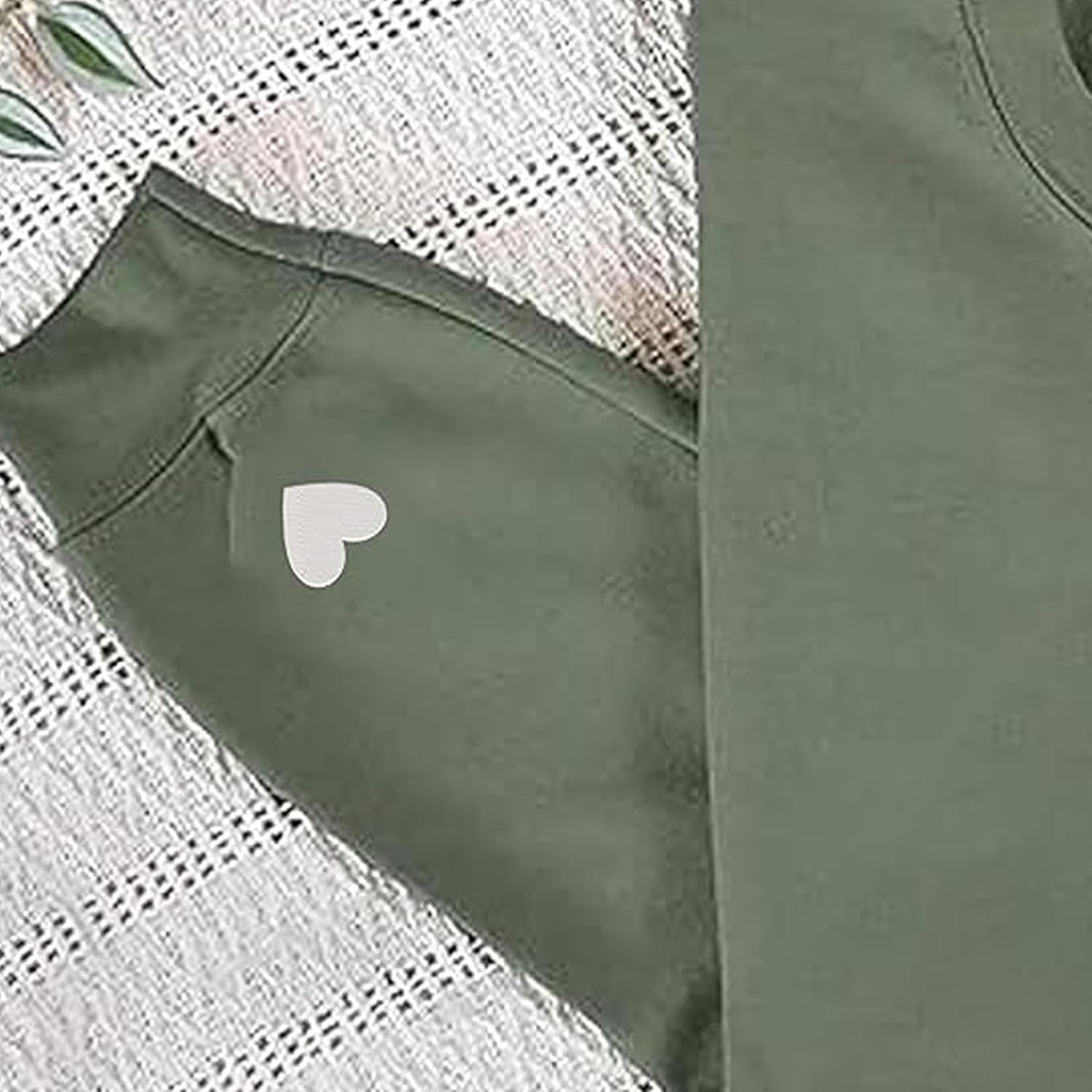 GodLover Embroidery Gigi With Heart Sweatshirts, Sweatshirt From Grandkids Heart Gift Mothers Day Christmas Valentine, Gifts for Grandma,Mama, Women, Mother's Day, Birthday - Image 4