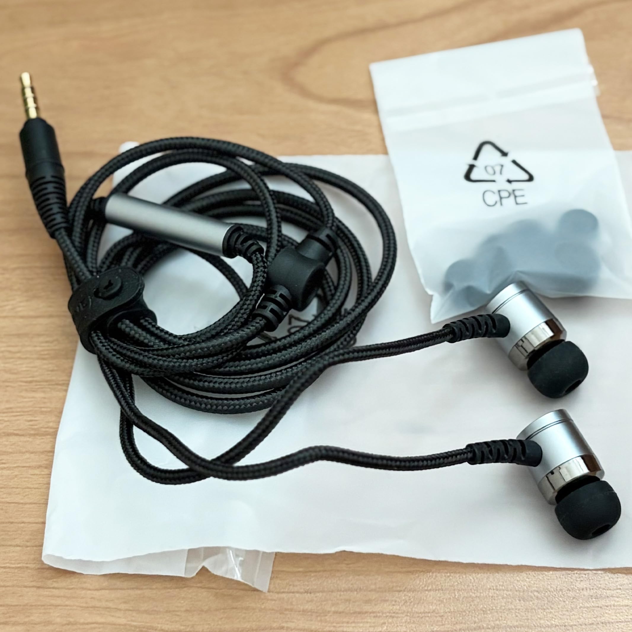 Amazon.co.jp: CYBERDRIVE EARPHONE イヤホン (GUNMETAL) | x1個