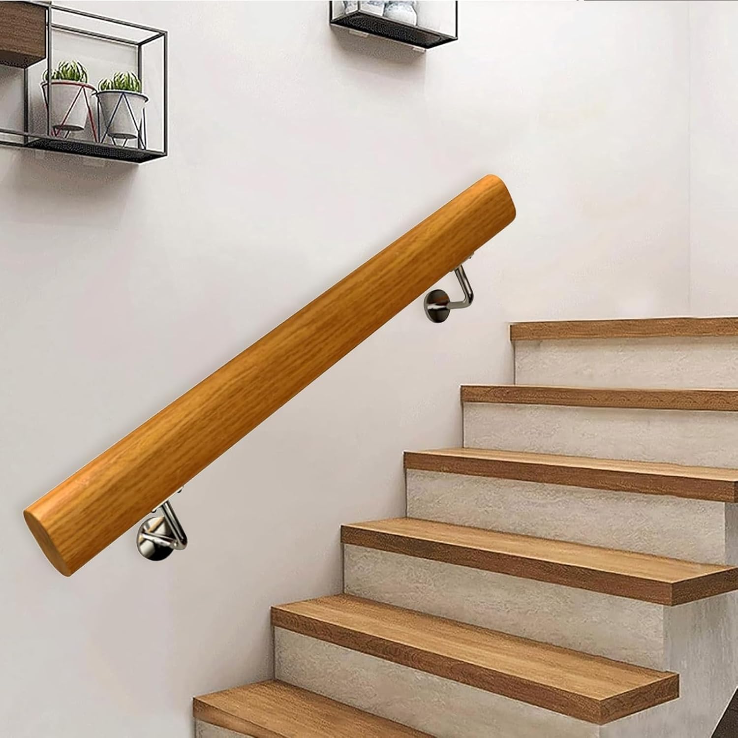 Rampe d'appui murale en bois massif avec supports inox pour balustrade