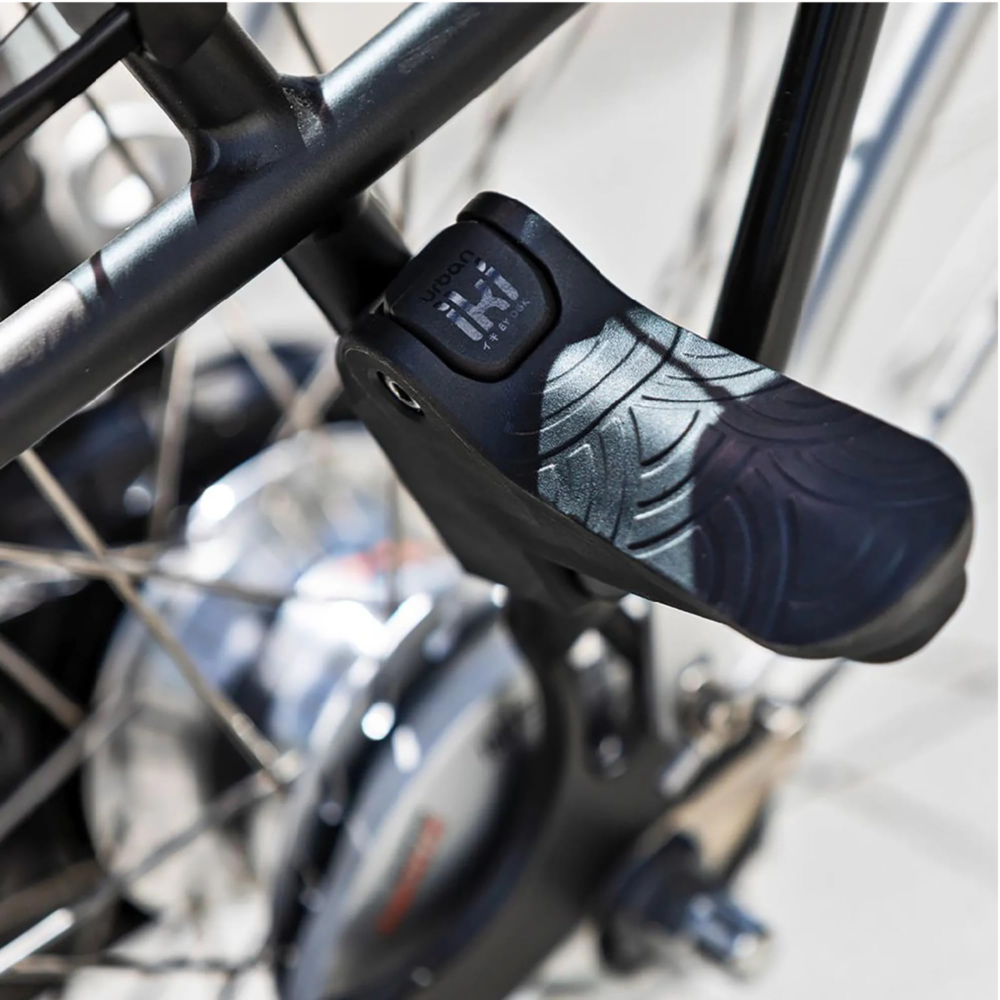 Urban iki Seggiolino per Bicicletta Junior – Montaggio Portapacchi con Serratura