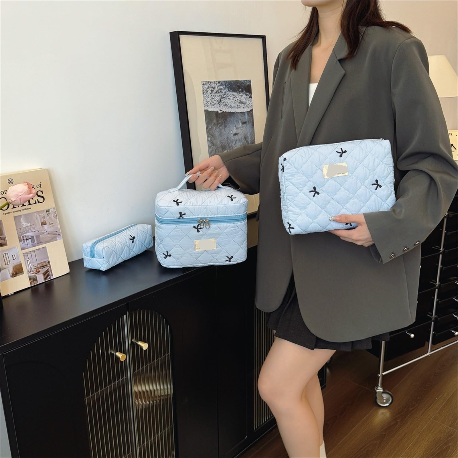 Pochette Trucchi Set da 3 pezzi con fiocco e fiori, borsa da trucco trapuntata da donna, organizer for cosmetici, borsa da donna, custodia da toilette for viaggio(Pink)