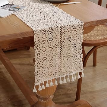 meioro Crochet Table Runner 26 x 220 cm Lace Boho Table Linen Classic Beige Wedding Tablecloth Vintage Tassel Table Decoration for Kitchen Food Holiday Party Decoration Tablerunner