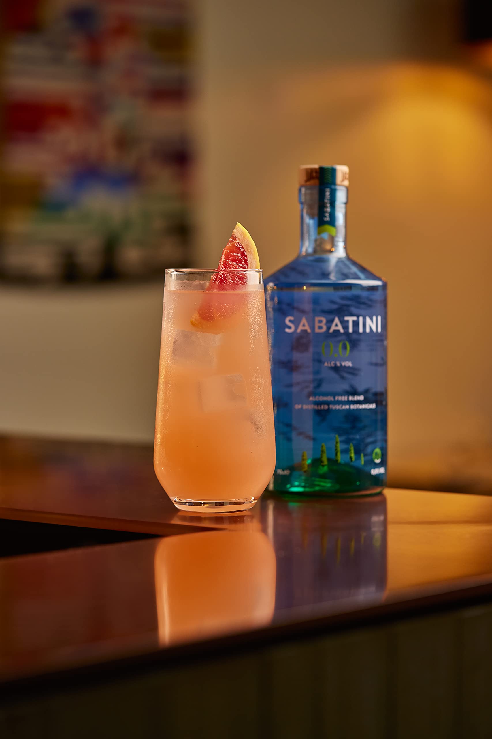 Sabatini, Distillato Analcolico 0.0, 700ml, Ideale per Gin Tonic Analcolico, Note Fresche, Citriche e Balsamiche, con Foglie di Olivo, Salvia, Timo, Lavanda, Lemon Verbena, Idea Regalo, 0.0% Vol.