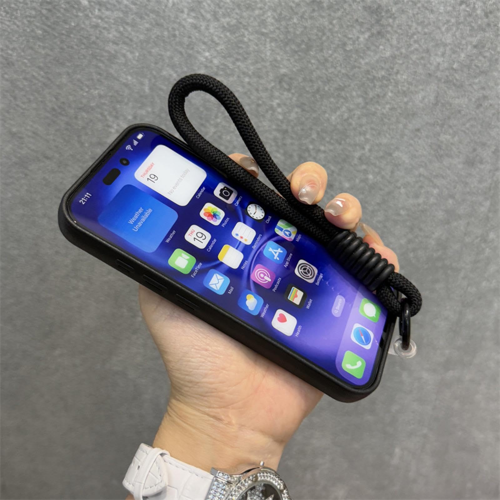 Amazon.co.jp: RNOZX iPhone 12用 リストストラップ ランヤード コード