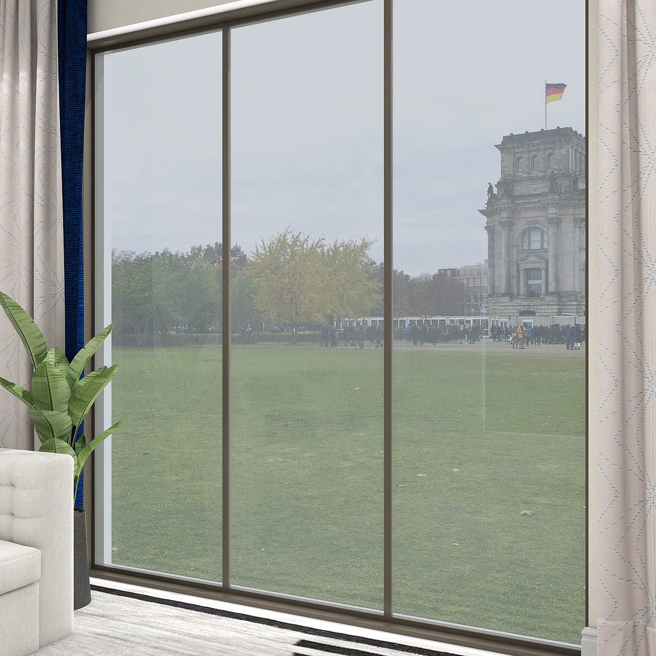 infactory Sonnenschutzfolie: 8er-Set Isolier-Spiegelfolie, selbstklebend, Sicht-/UV-Schutz,60x200cm (Sonnenschutzfolie Fenster, Spiegelfolie Fenster Sichtschutz, innen)