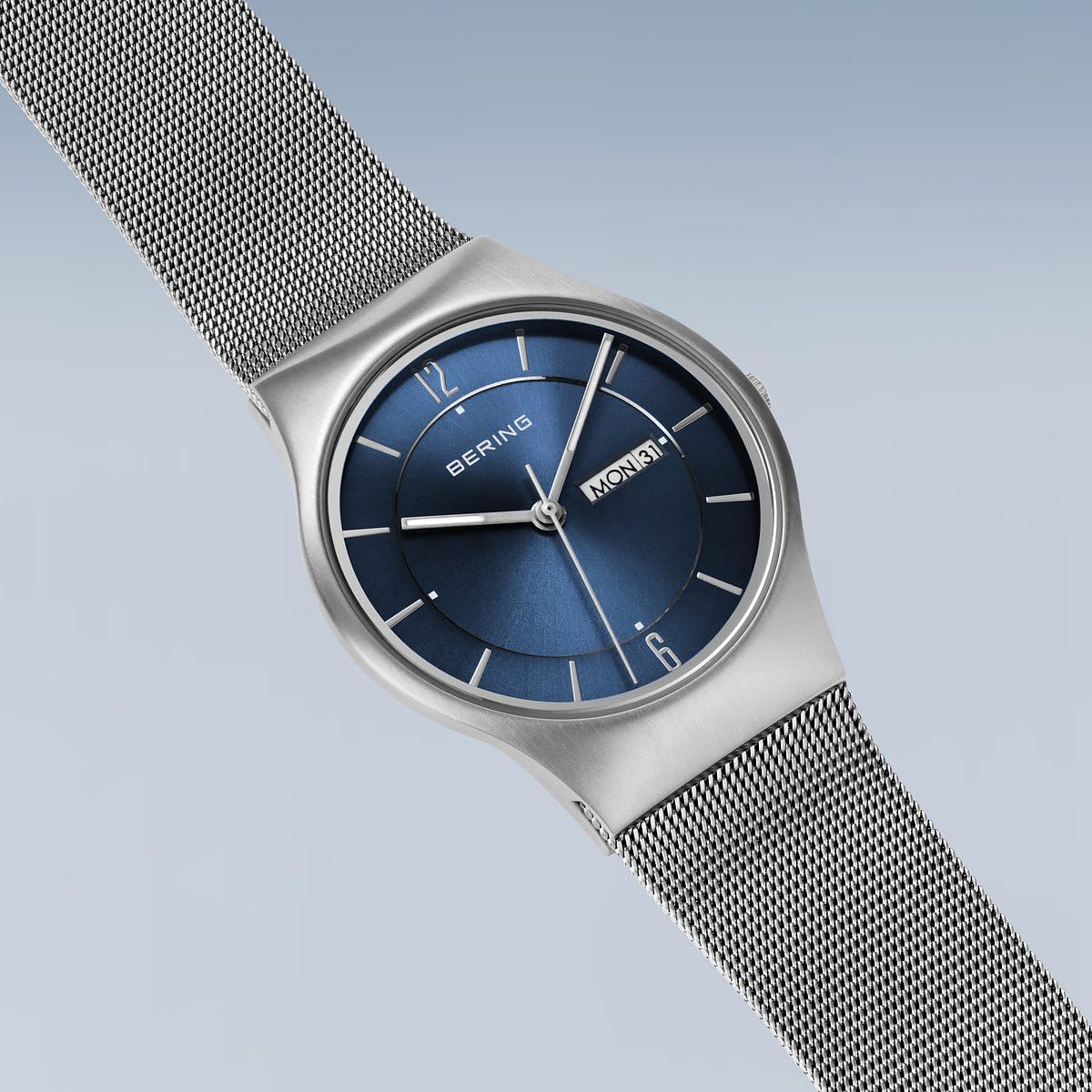 BERING Herren Uhr Quarz Movement - Classic Collection mit Edelstahl und Saphirglas 11938-003DD