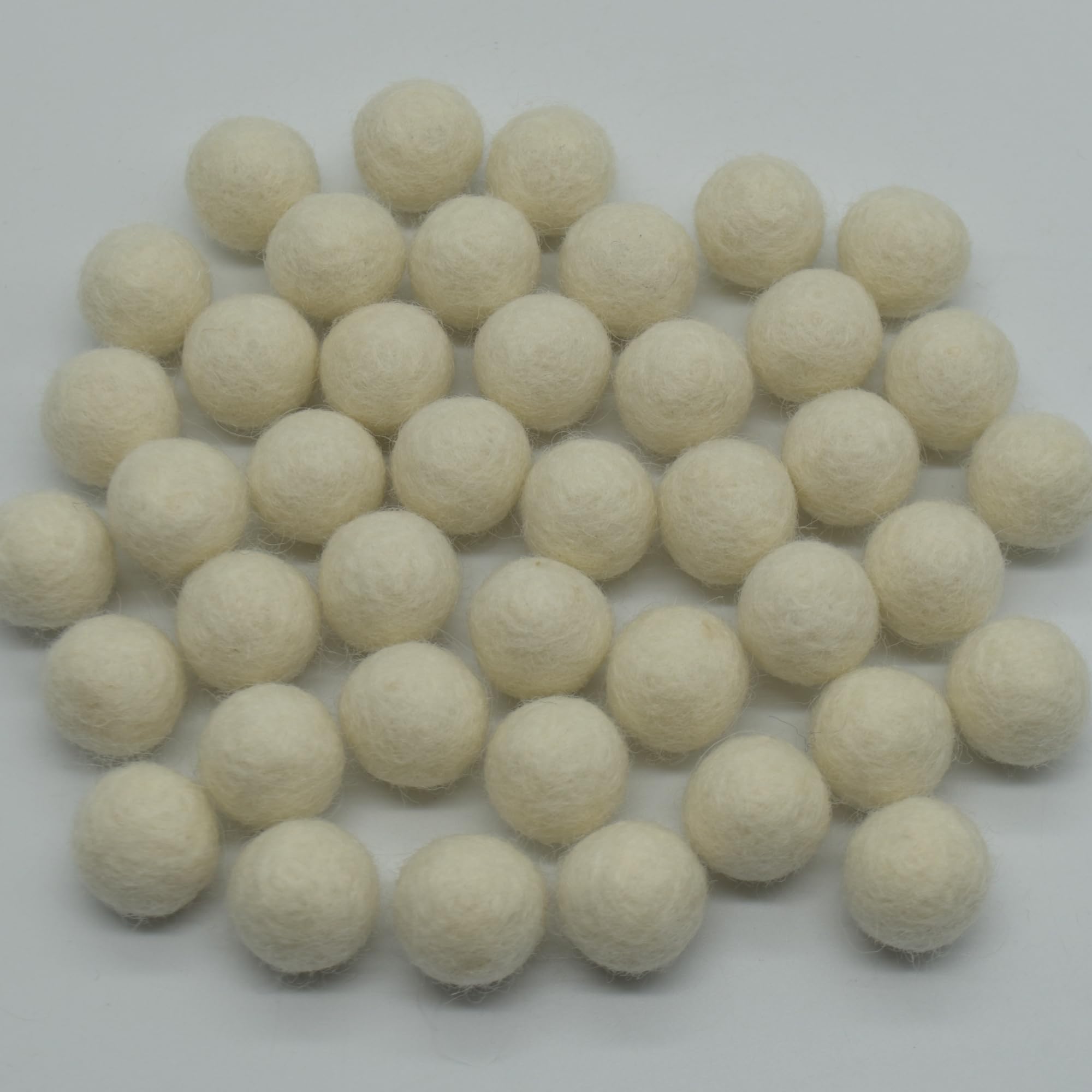 Oriental Direct Ivory 100% Wool Felt Balls - 1.5Cm - 100 Felt Balls - White