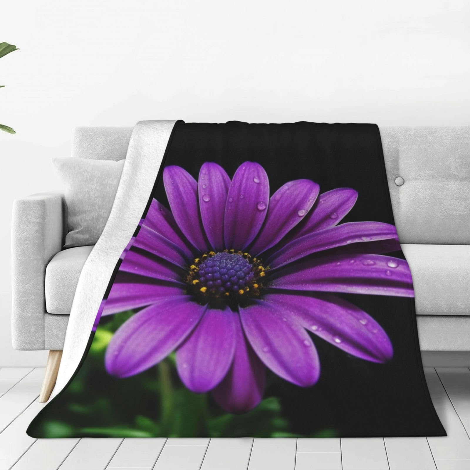 Purple Daisy Throw Blanket for Couch, Plush Fuzzy Soft Flannel Blankets and Throws for Sofa, 40"x30" Bed Blankets for Travel Camping Chair, All Season Warm Fleece Blanket