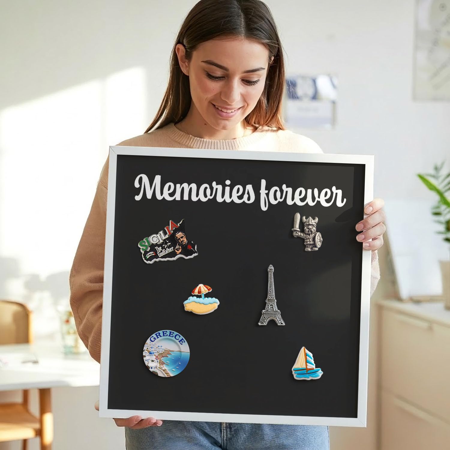 Panel Magnético 70x100 cm | con Marco Blanco | Memories Forever | Montaje Fácil | Organizador de Pared | Para Recuerdos de Vacaciones | Expositor de Imanes de Nevera y Postales | Para Cocina