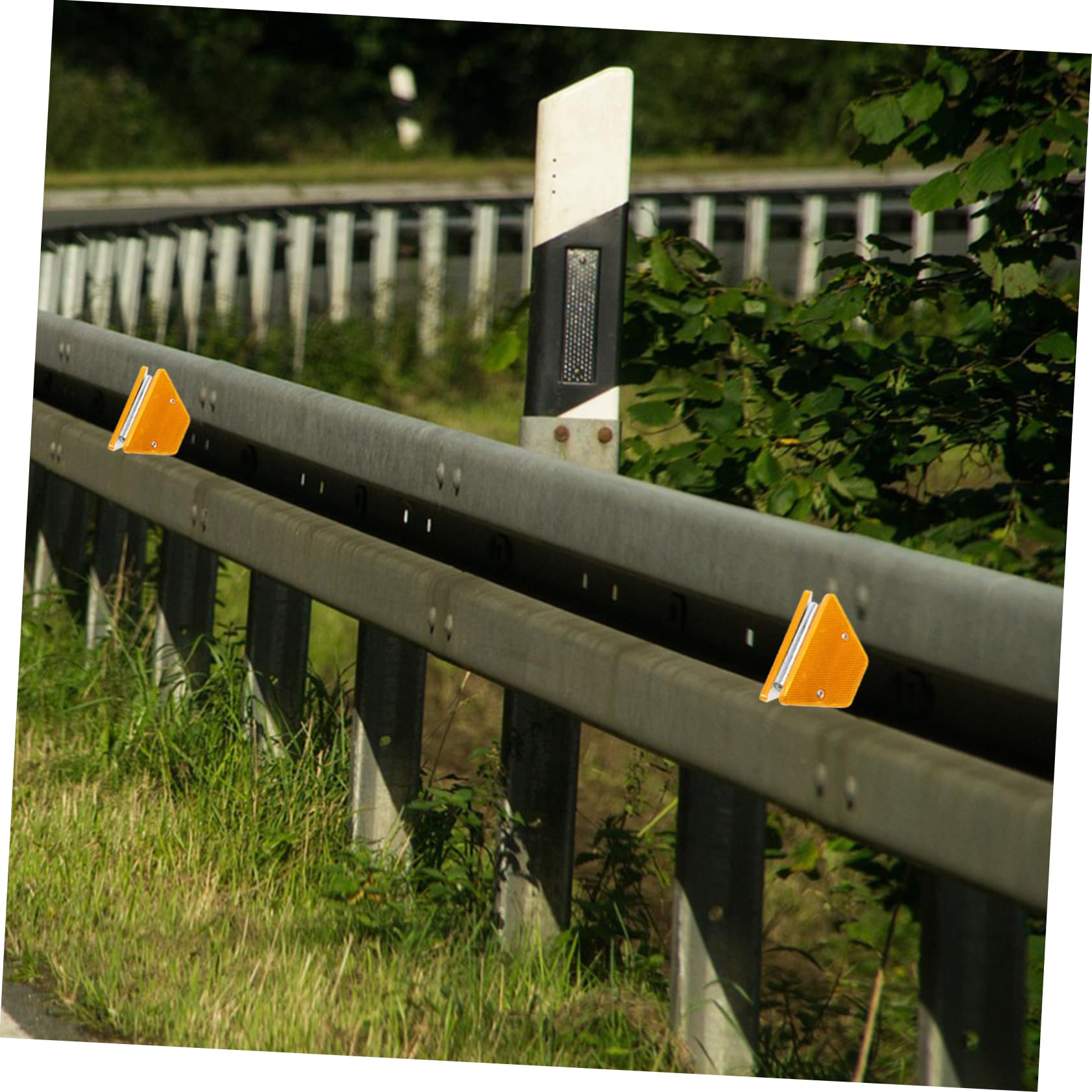 ULTECHNOVO 6piezas Marcadores Reflectantes De Carretera Delineadores De Seguridad Para Pavimento Instalación Sencilla Diseño Elegante y Alta Visibilidad Adecuados Para Entradas y Vías
