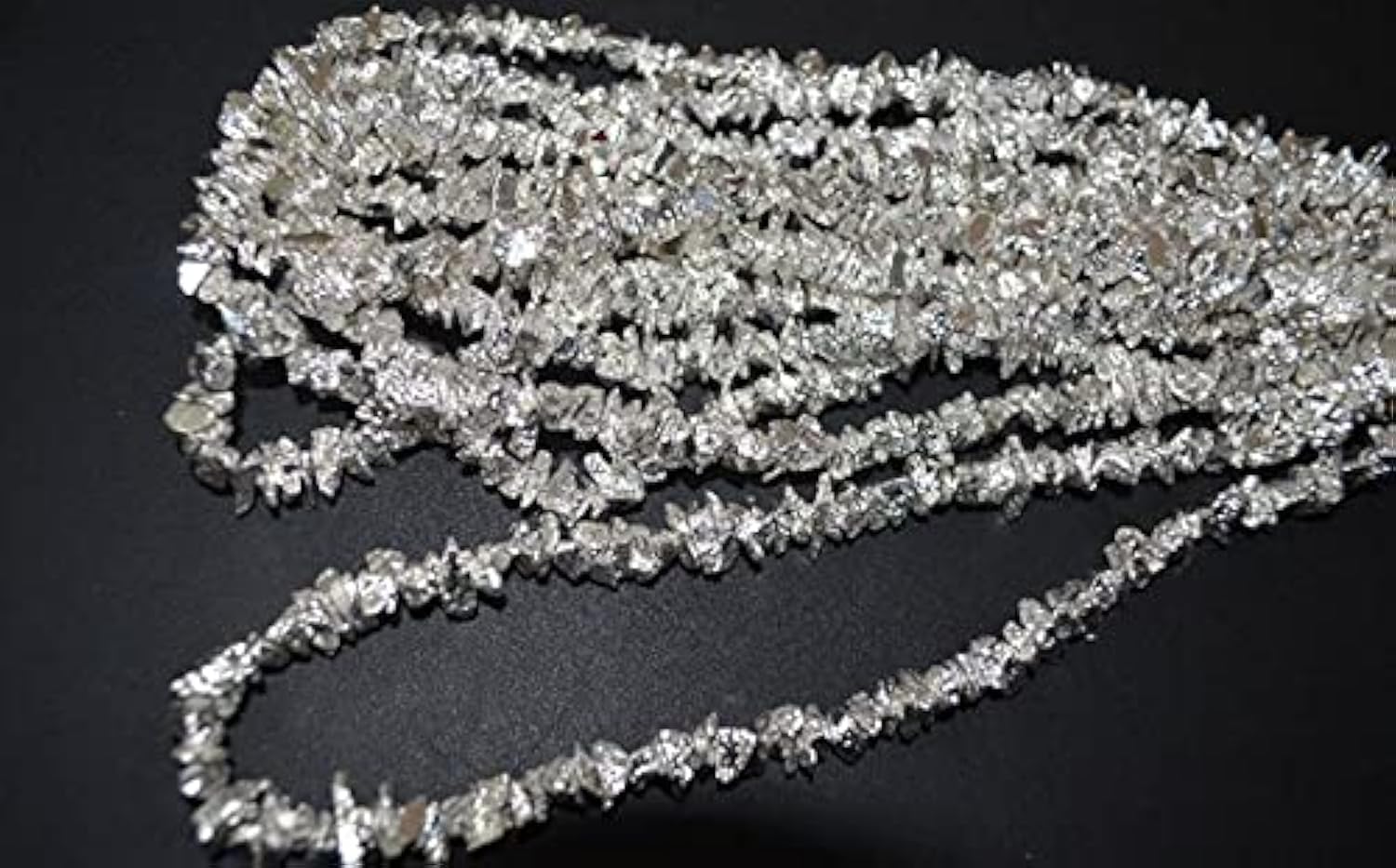 Pyrite argentée mate en pépites de 5-7mm pour création de bijoux uniques