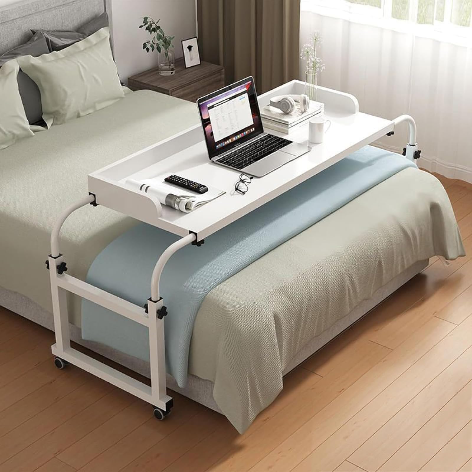 Table de lit réglable en hauteur pour travailler confortablement depuis votre canapé