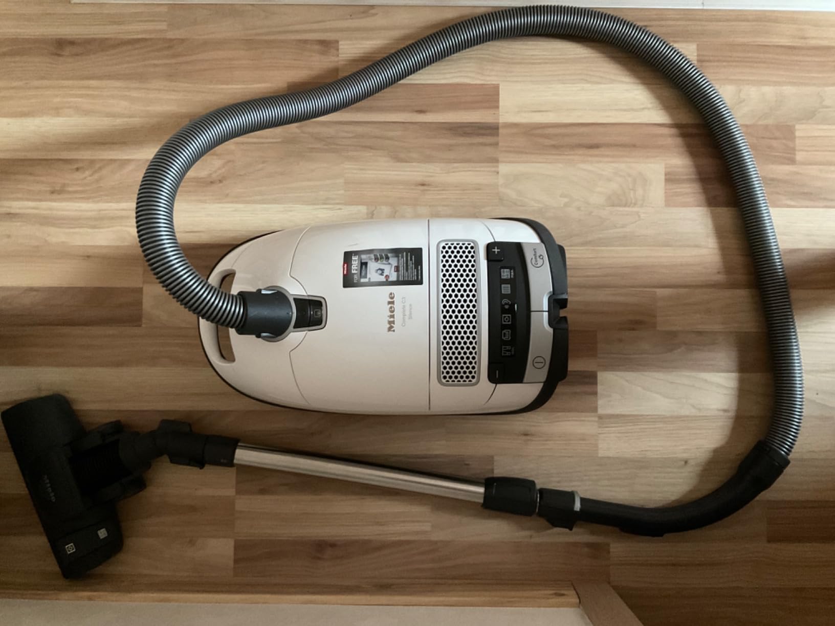 Miele Complete C3 Silence Ecoline Beutel Amazon.de: Miele Complete C3 Silence Ecoline – Bodenstaubsauger mit